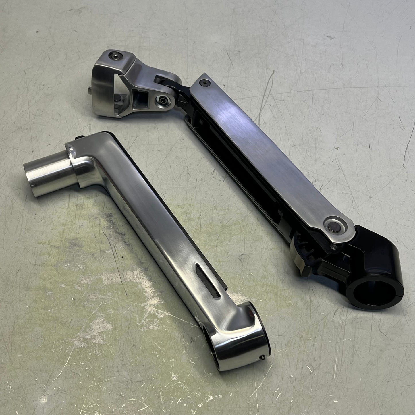 ERGOTRON  LX Wall Mount Keyboard Arm 13" Height Adjustment Silver 45-246-026