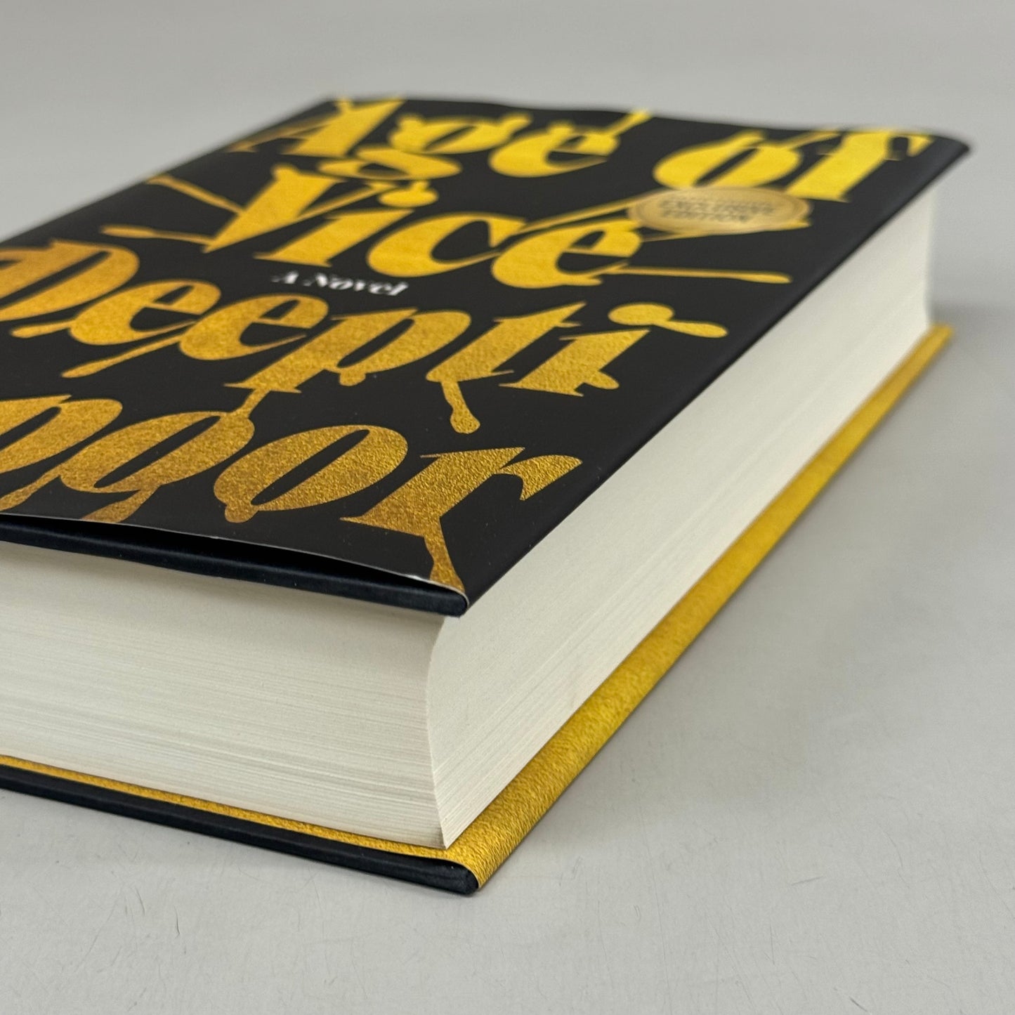 PENGUIN RANDOM HOUSE Deepti Kapoor; Age Of Vice Exclusive Edition 560 Pages