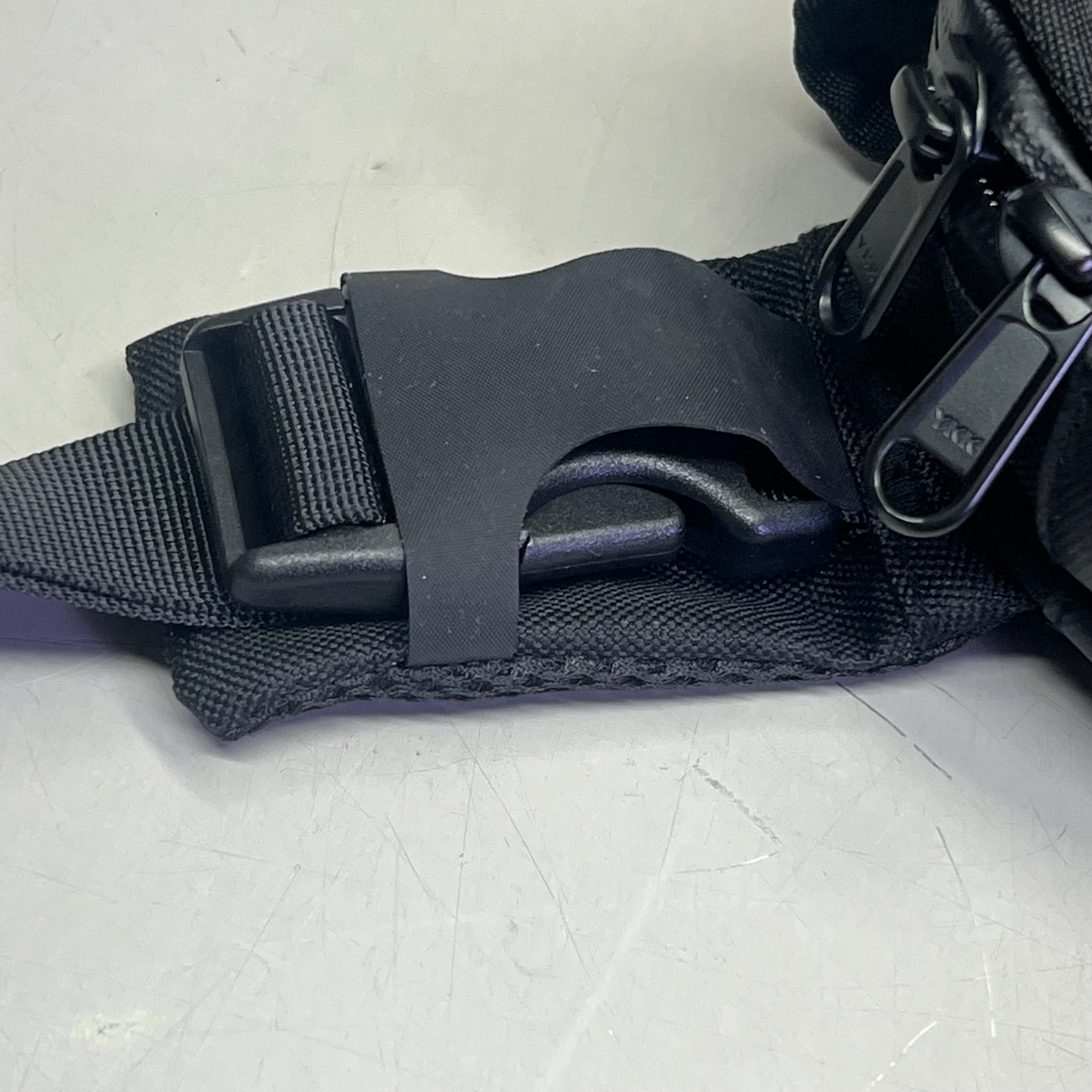 STASH LOGIX Durango Combo Lock Smell Proof Fanny Pack  9" Bag 50" Sling Black