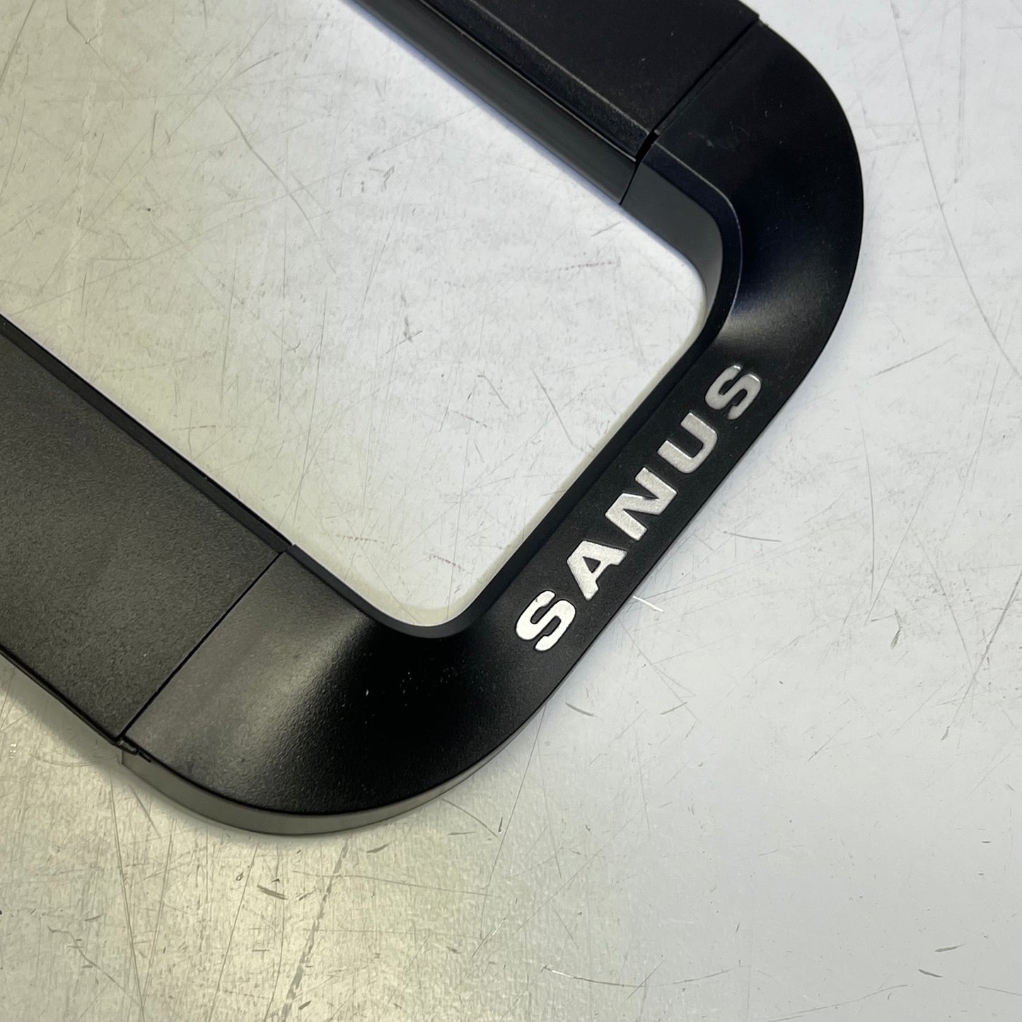 SANUS Wall Mount For Flat TV Panel Display 42"-90" 151 lbs Load Cap Black VLT5B1