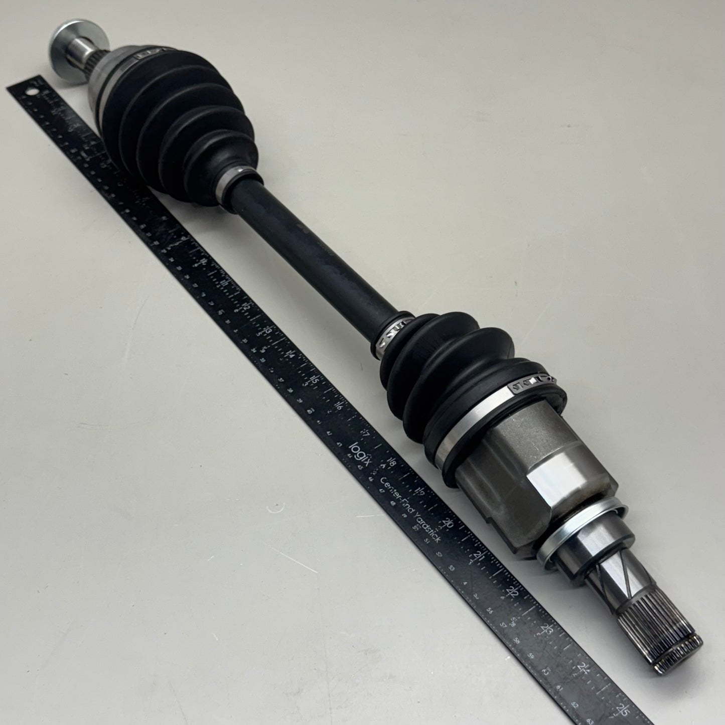 NAPA CV Drive Axle Grooved for Ford Focus 2012-18 FD-8234 94-0331