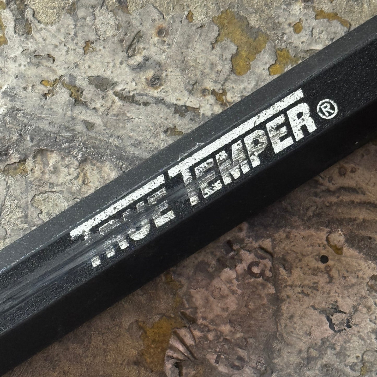 TRUETEMPER Diamond Point San Angelo Bar 1" Hex x 72" Black 1175200