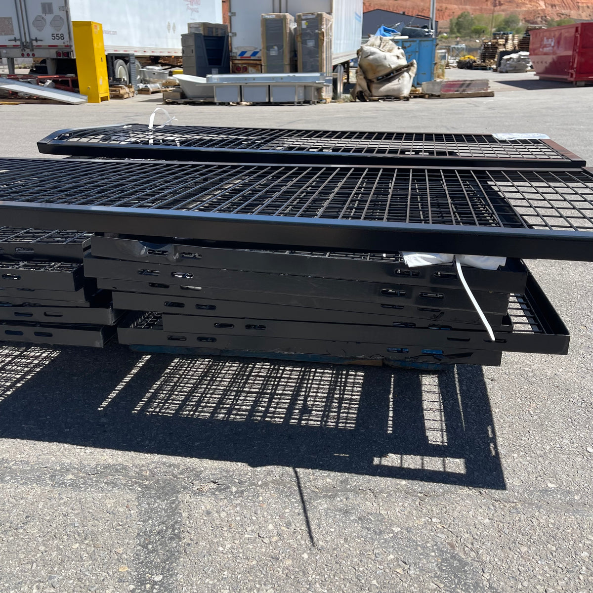 SAF-T-FENCE Wire Mesh Partition Extension Panels 58"x24" Black SAF-5824 (Good)