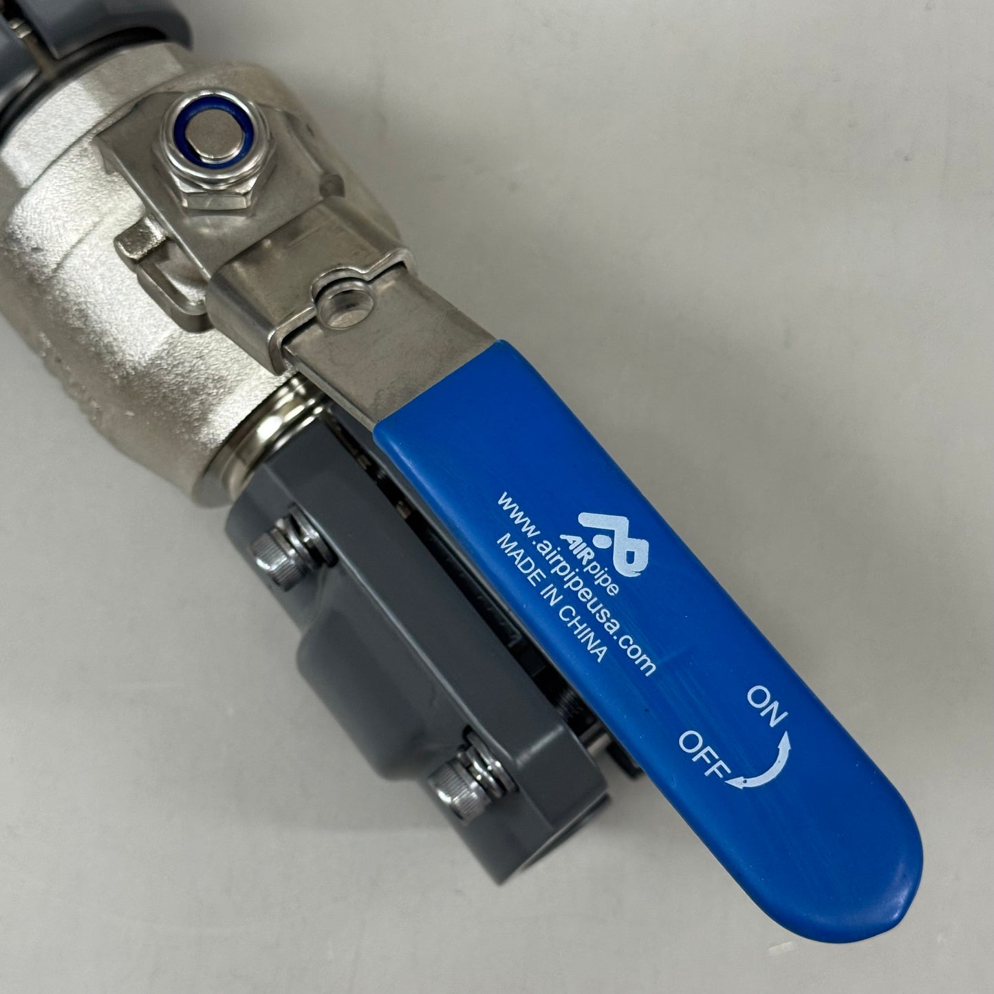 AIRPIPE Nickel-Plated Quick Connect Lock Brass Valve  1-1/2" Blue/Black 30352040001