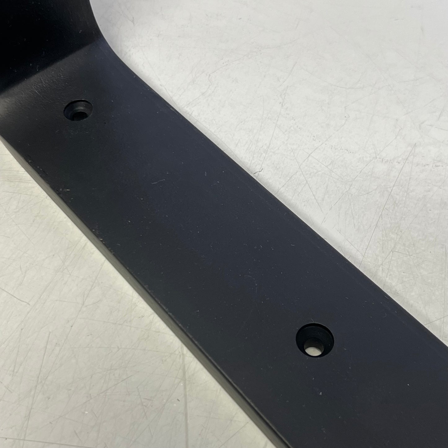 IRONSUPPORTS Standard Front Mount Countertop L Bracket Sz 14" x 20"