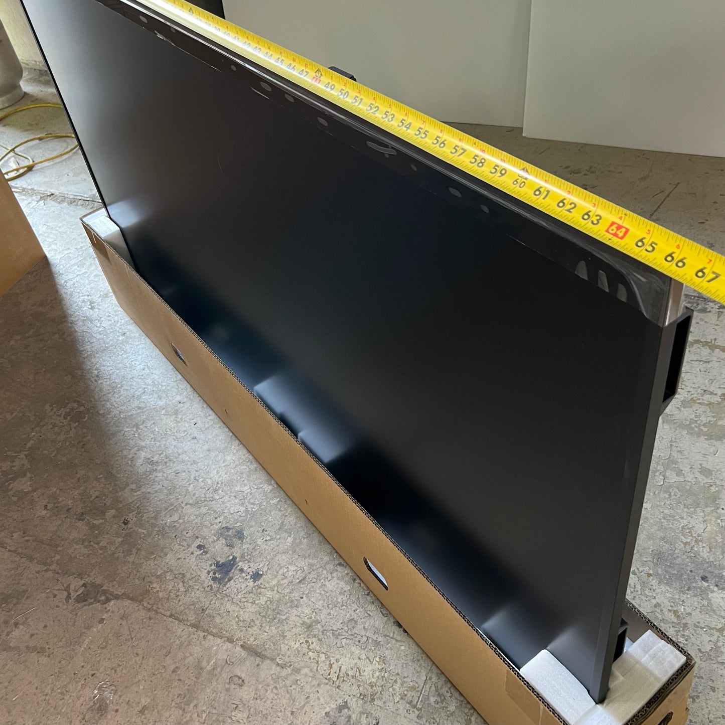 NEC MultiSync 75" LCD Monitor Display, Black M751 (New, Distressed Box)