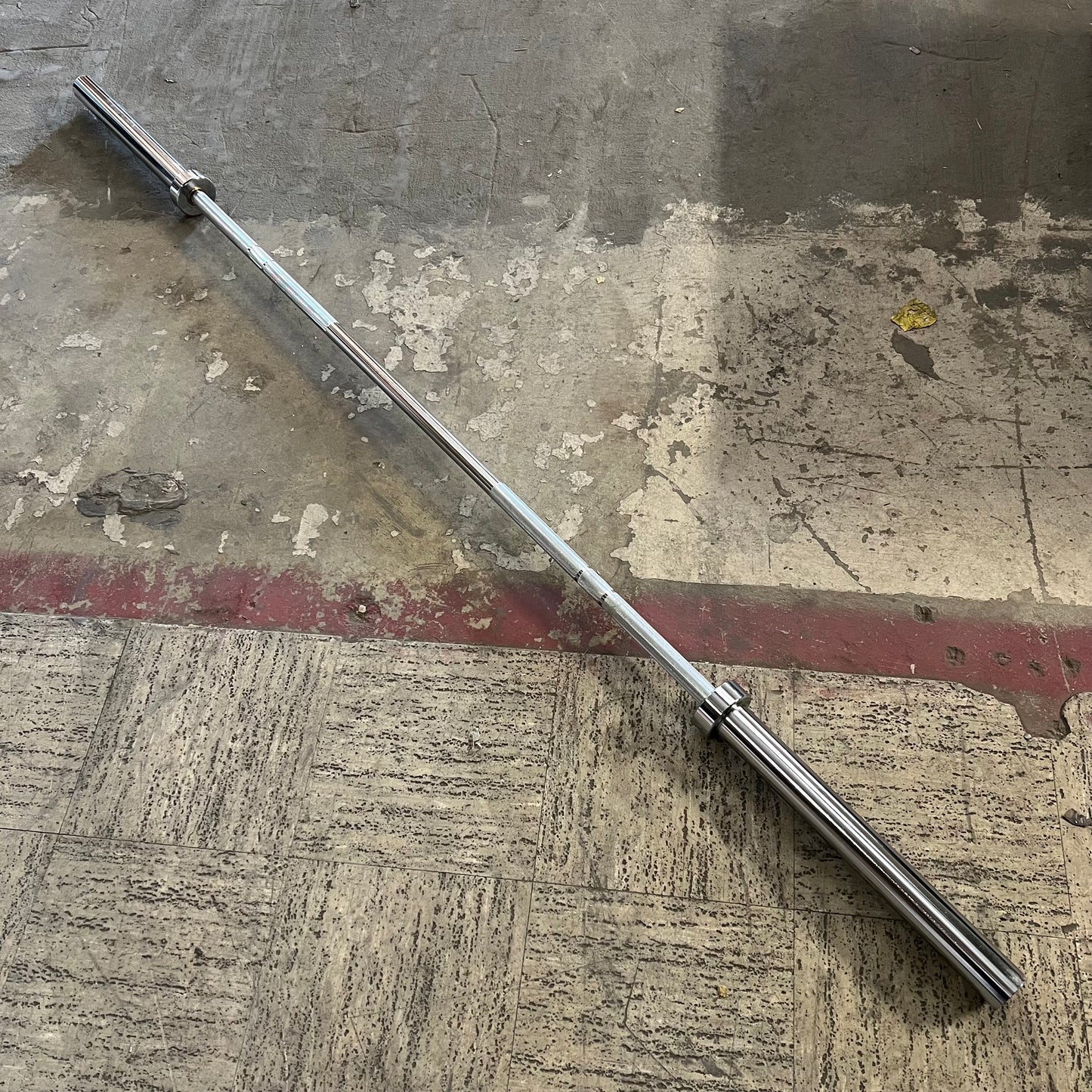 TITAN Olympic Weight Bar 1500 Lb Cap 86" L 2" Dia Chrome 86OBAR