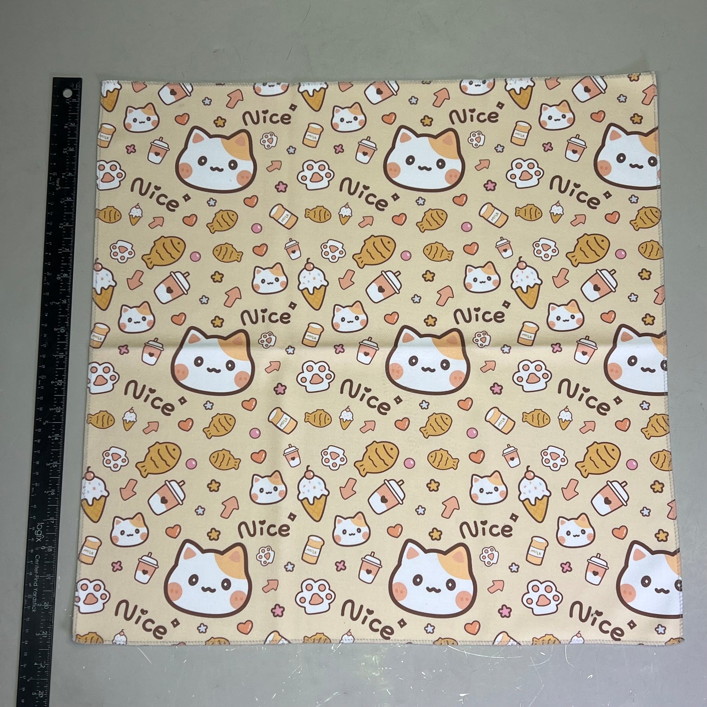 LOVLEY CAVES Self Adhesive Cat Wrap Grooming Polyester Blanket Kawaii Pattern 21"