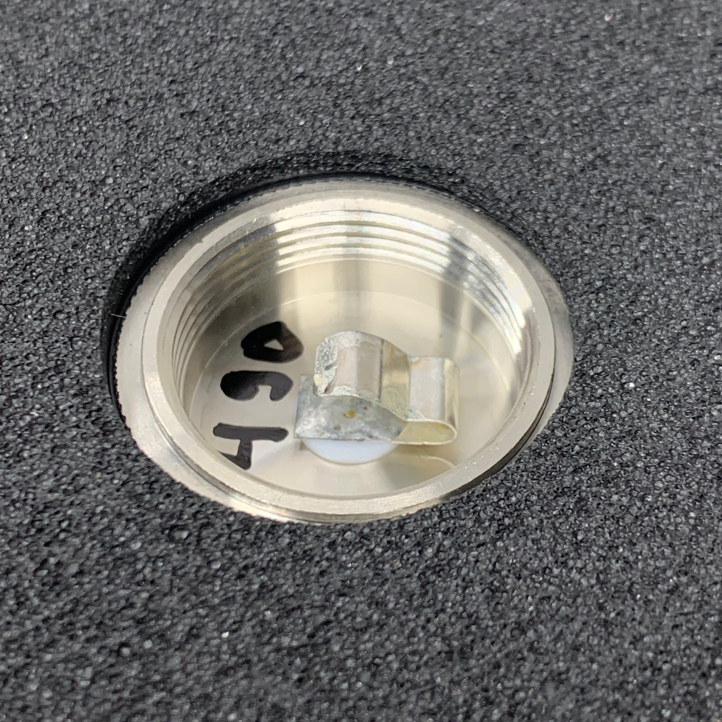 PULSE Black Low Profile Unity Gain Antenna For a 490-512 MHz LP490NMO