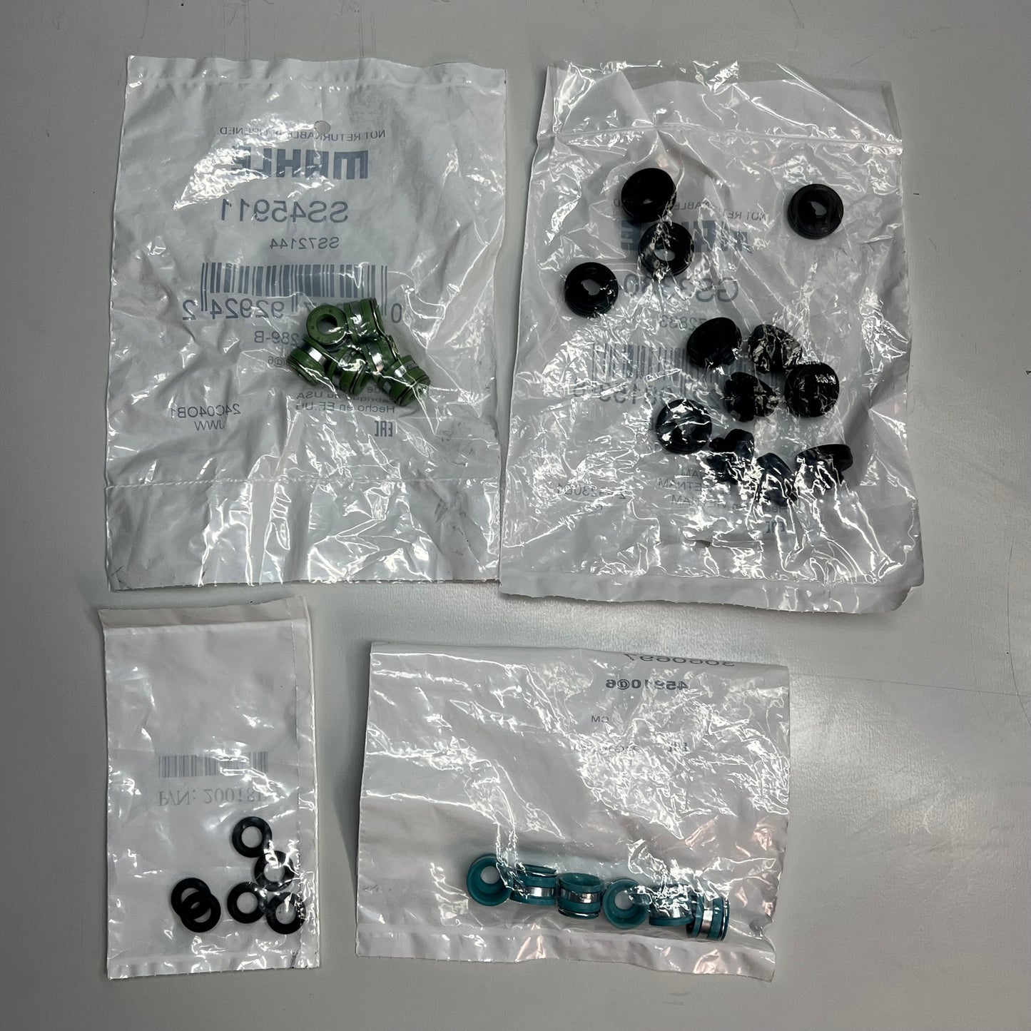 MAHLE Engine Gasket Set For Buick, Chevrolet & Pontiac Made In USA Part 95-3667