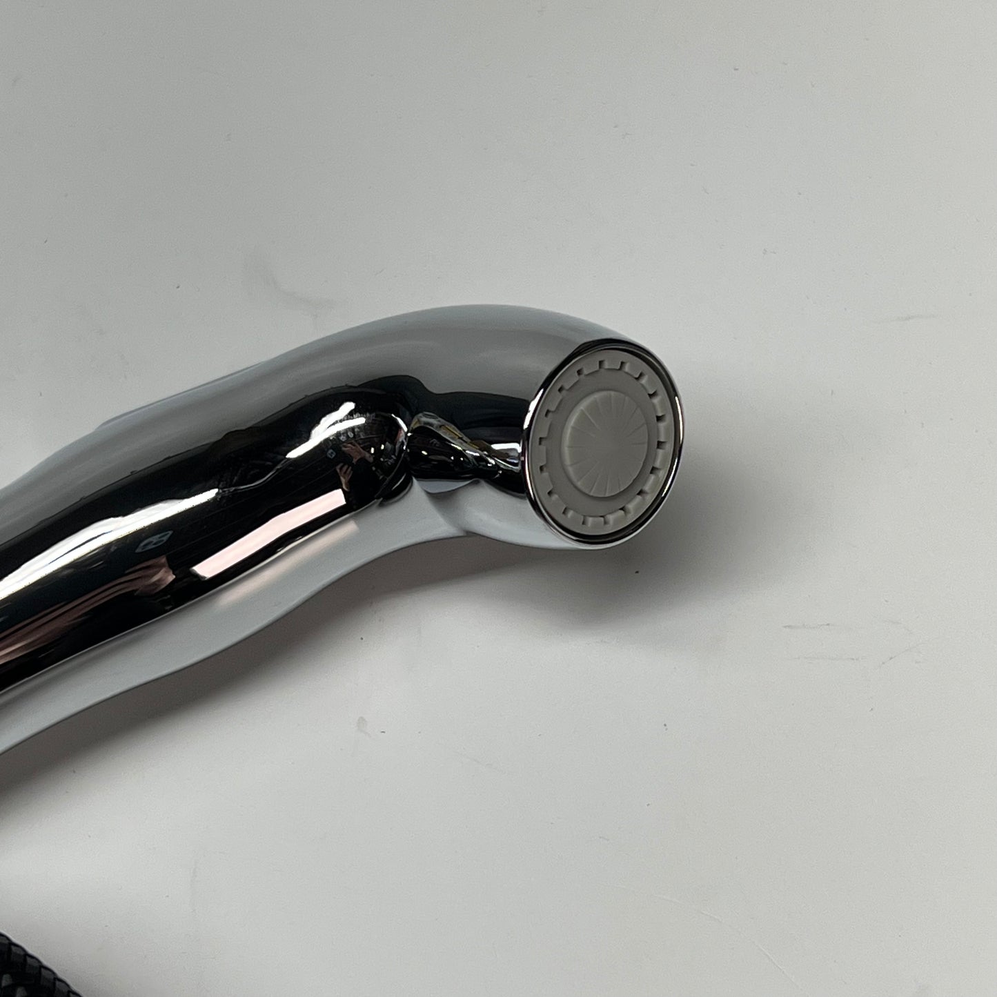 DELTA  Windemere Kitchen Faucet W/ Side Spray 1.8 (GPM) Chrome 21996LF