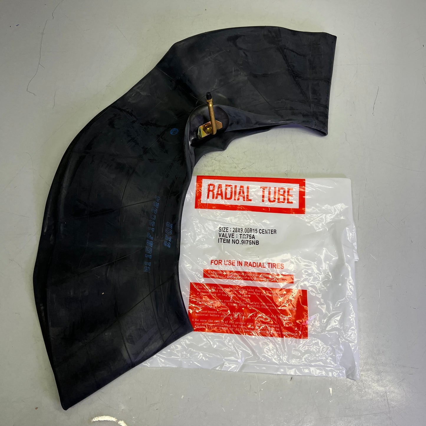 TRANS AMERICAN RUBBER  Butyl Radial Tube 28x9.00R15 Center 9I75NB TR75A