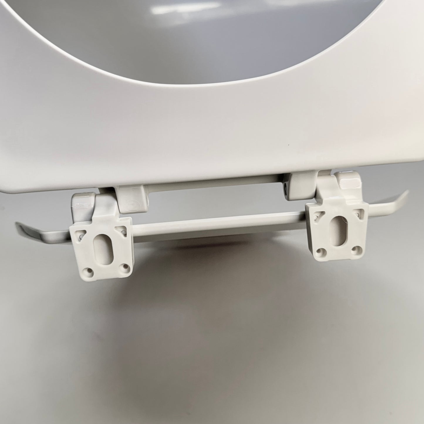 EZ-FLO Plastic Toilet Seat Elongated 14.25” x 18.5” White 65903