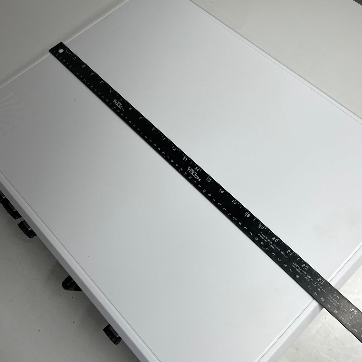 TARANA G2 Multiband 6 Ghz Base Node 24"L x 18.5"W White S196M2262000176