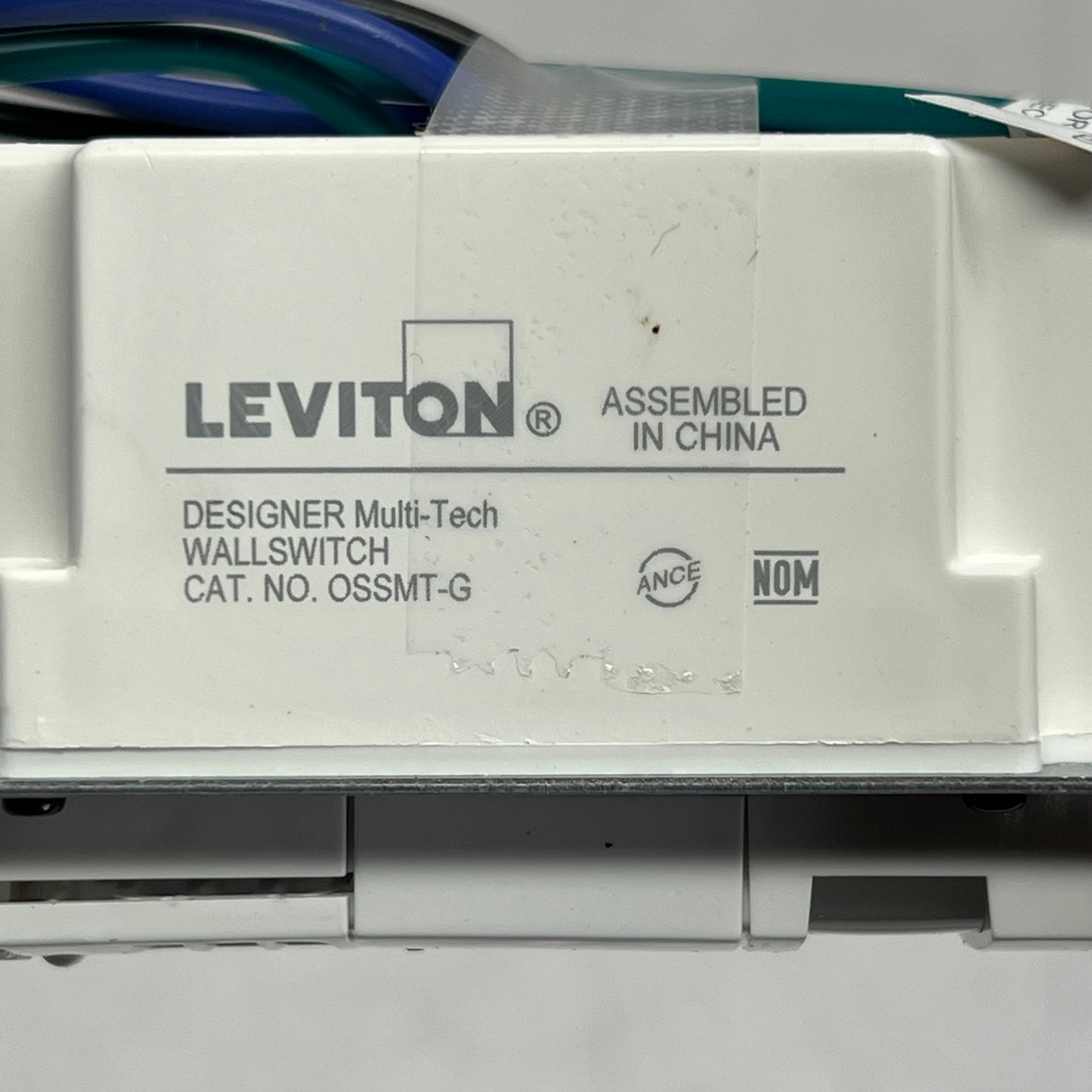 LEVITON  Wall Box Occupancy Sensor Multi-technology  120-277V 2400SF OSSMT-GDW