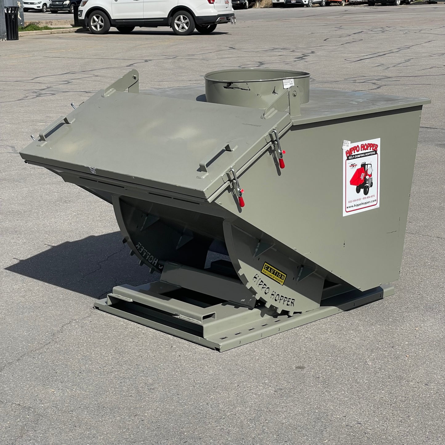 FAB CORP Hippo Hopper Self Dumping Gray HH32-DUSTDR