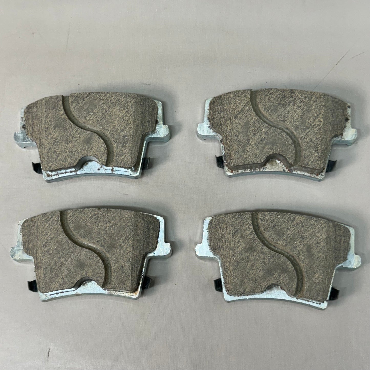 WAGNER OEx Ceramic Disc Brake Pad Set 5" x 2" Grey OEX1057A