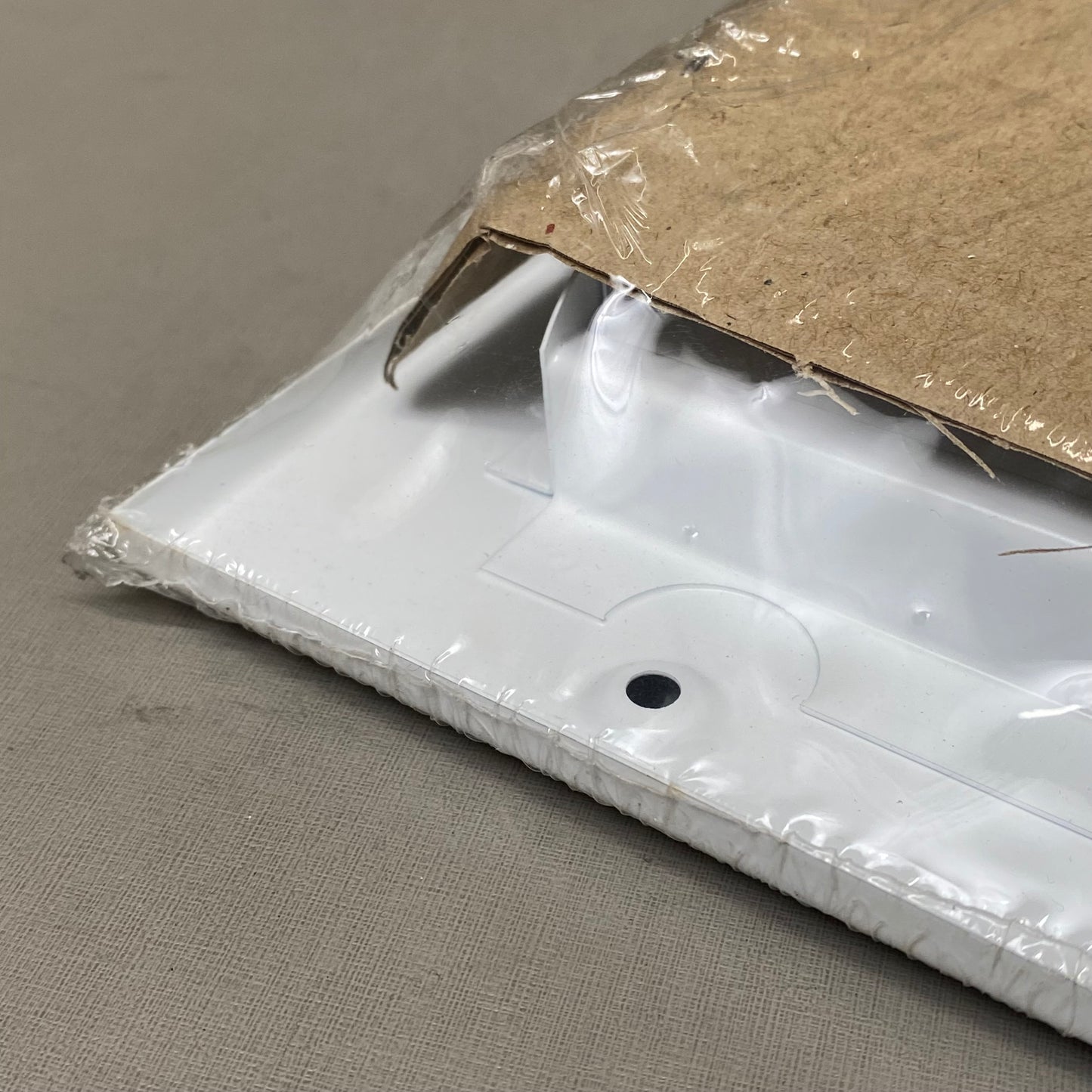 PROSELECT Wall/Ceiling Register W/ Mounting Holes 10"x10" White PS4WW1010100