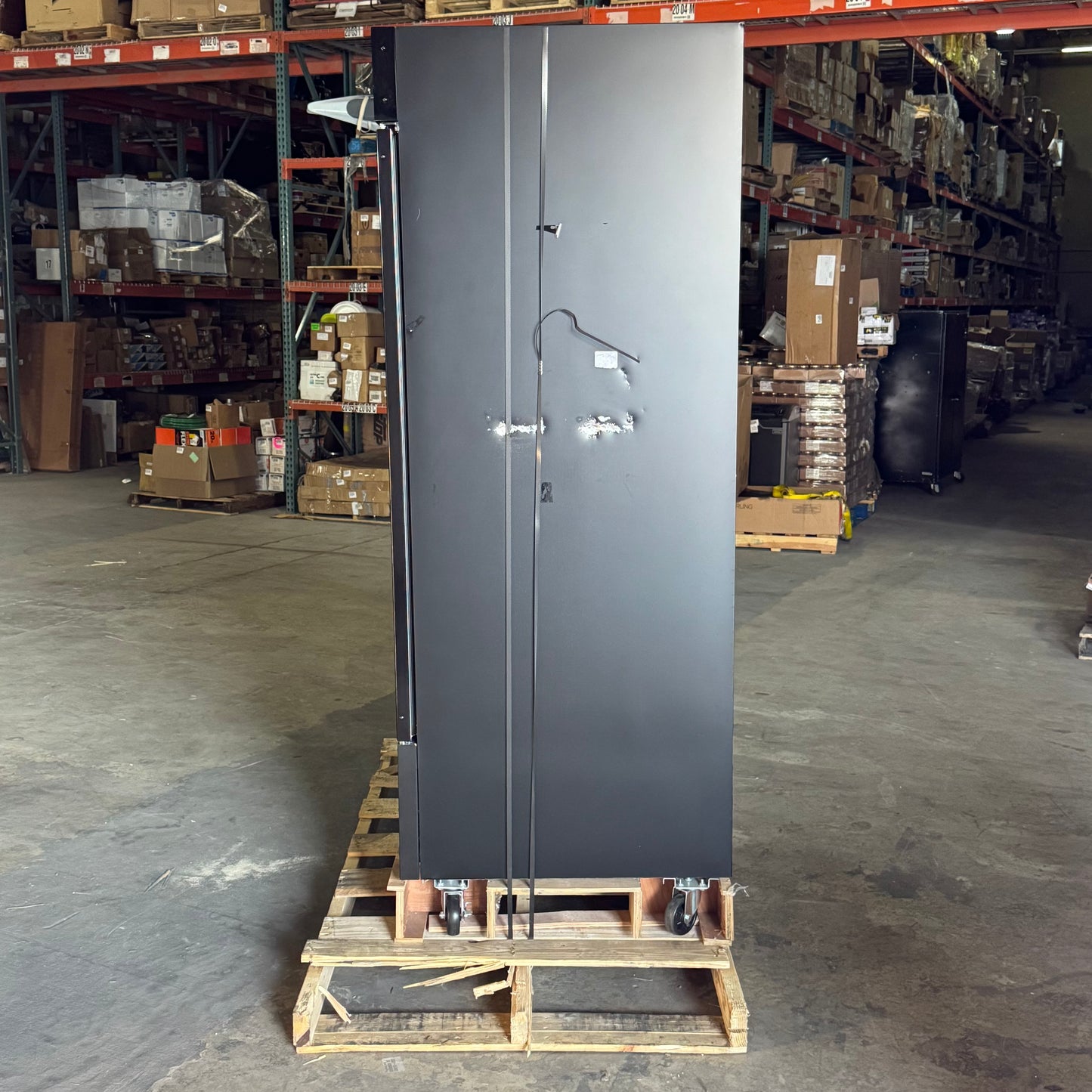 AVANTCO 53" Black Swing Glass Door Merchandiser Freezer with LED Lighting 178GDC49HCB (Cosmetic Damage - 100% Working)