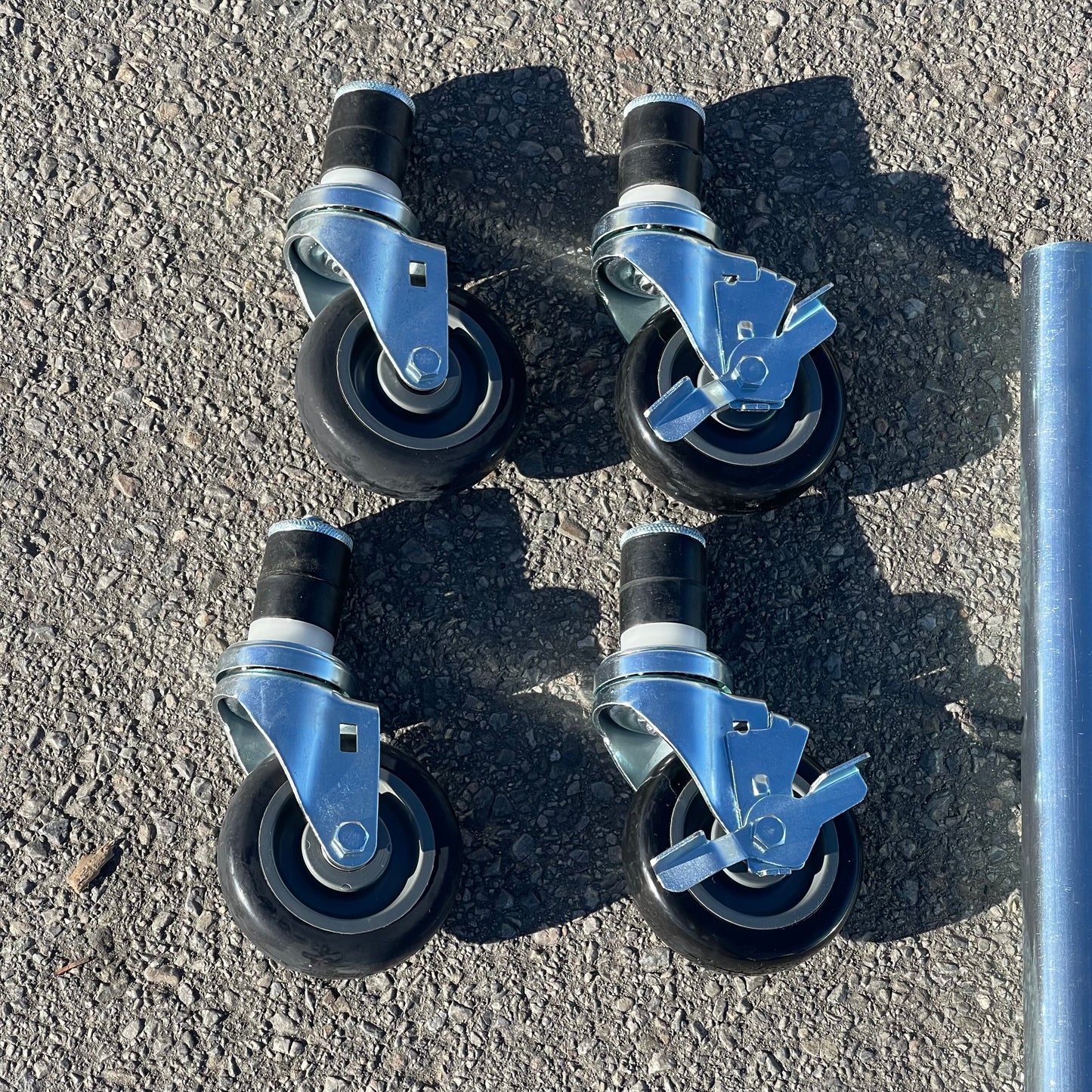 ZA@ Pallet of AERO Work Table & Casters w/o Splash Stainless Steel 3TG-3048-MCM ~40 lbs (AS-IS)