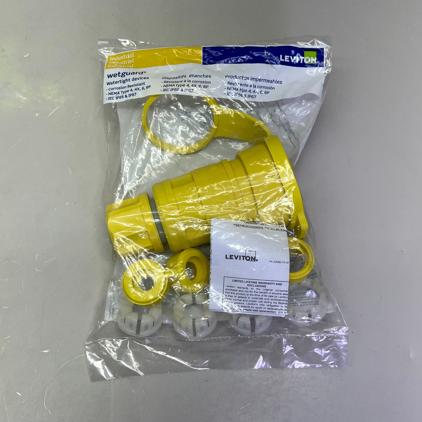 LEVITON Industrial Grade Wet Guard Connector 30 Amp, 250 Volt Yellow 162-29W48