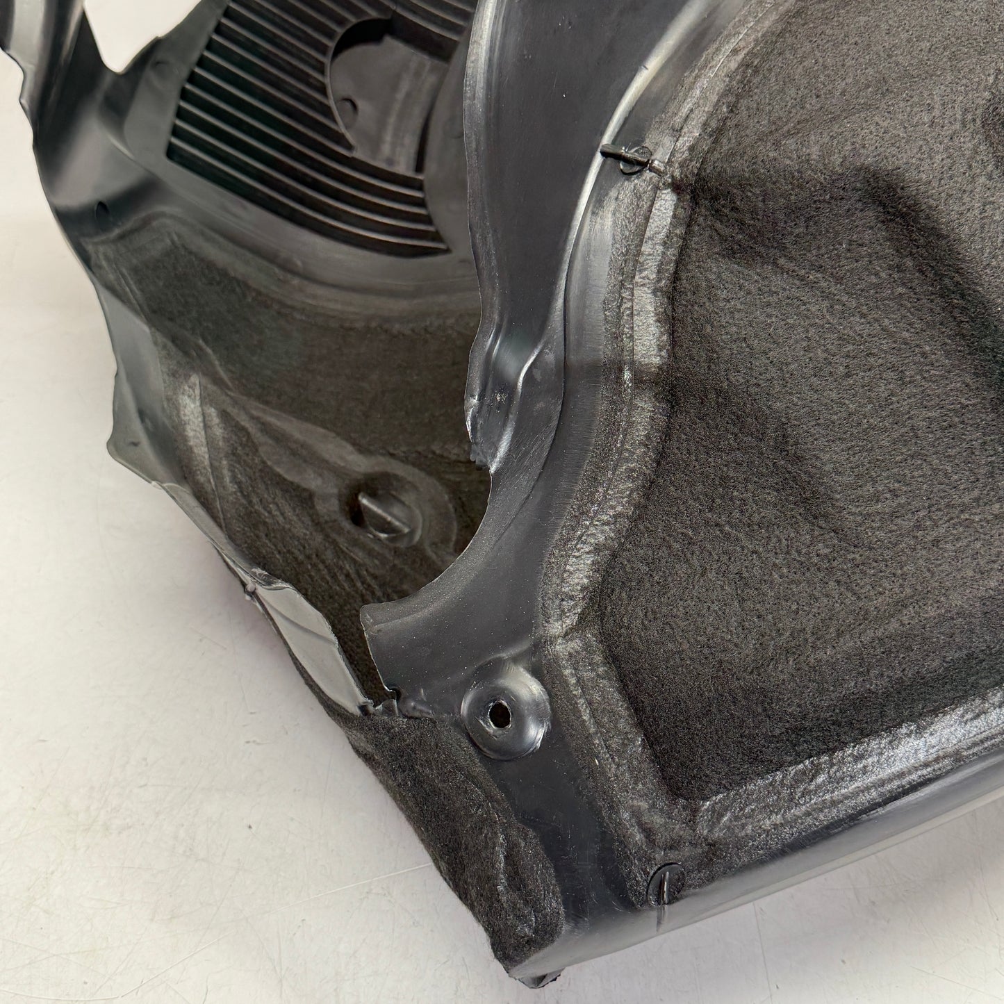 TESLA Model S 2016-2020 Front Right Wheel Arch Fender Liner Splash 1063694-00-D