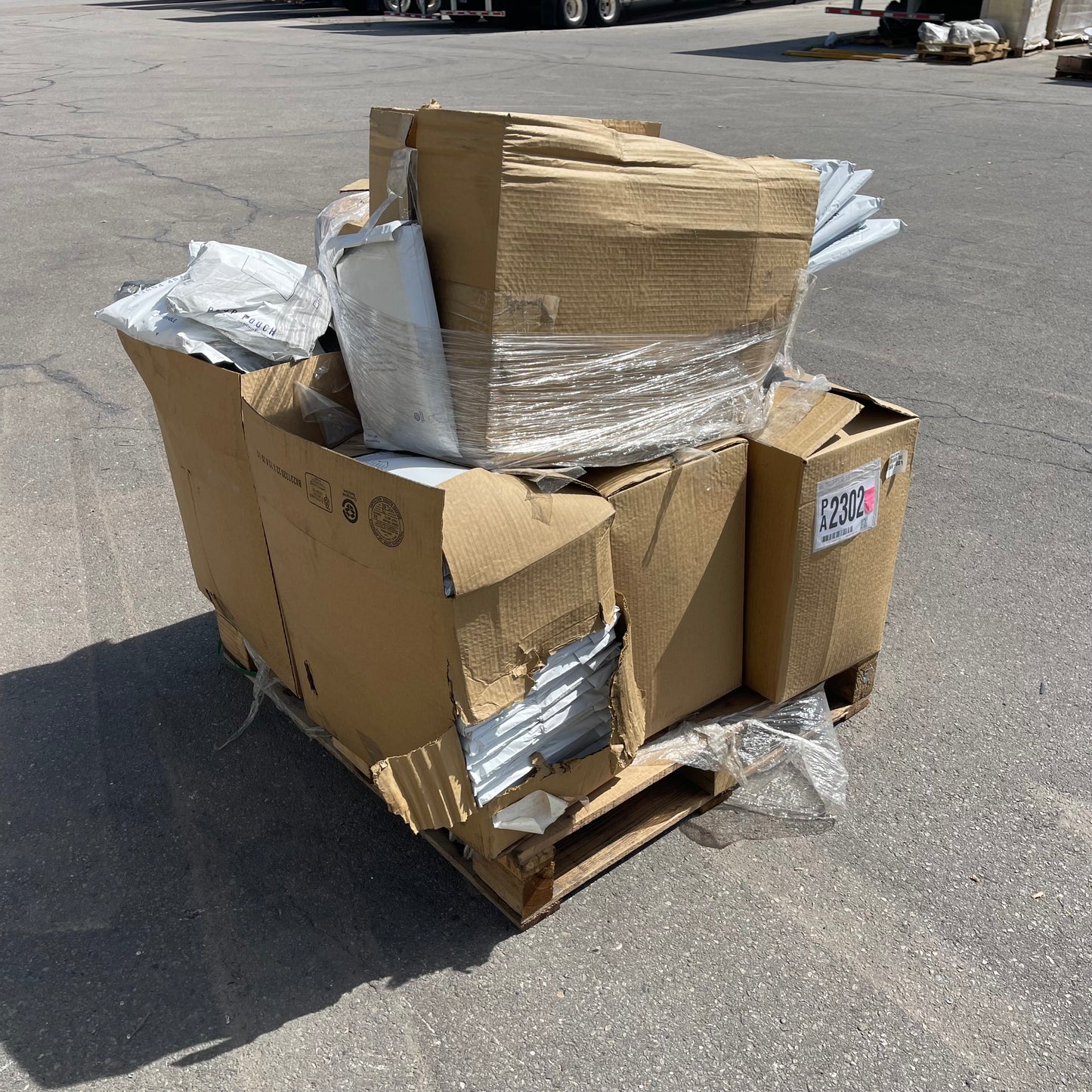 ZA@ Pallet of EVEREST MANUFACTURING Popup Pouch Insulated Mailers 13”x11” (AS-IS)