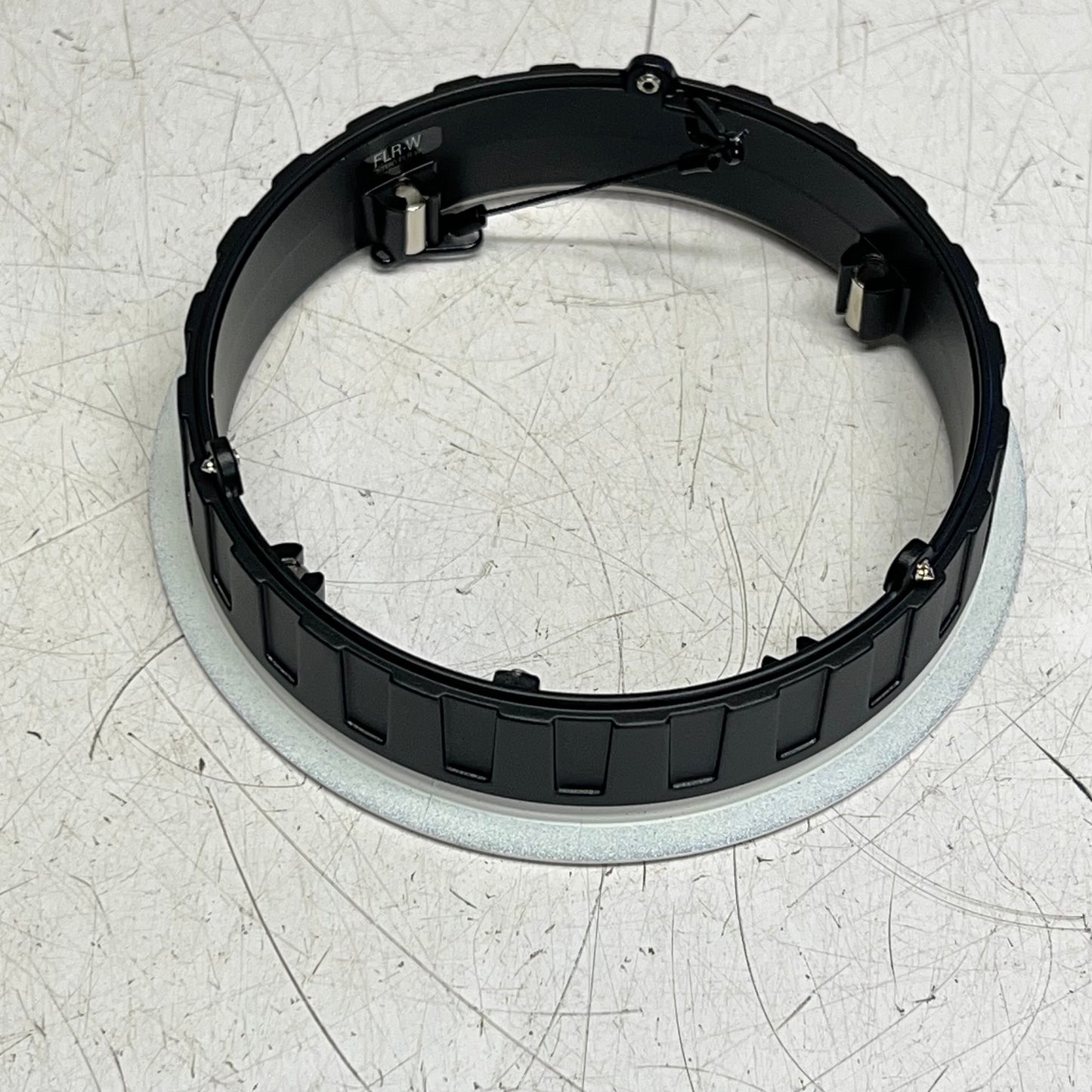 Nº EIGHT Flanged Recessed Housing Series 804 & 804s Ceilings White 10180-FLR-|01