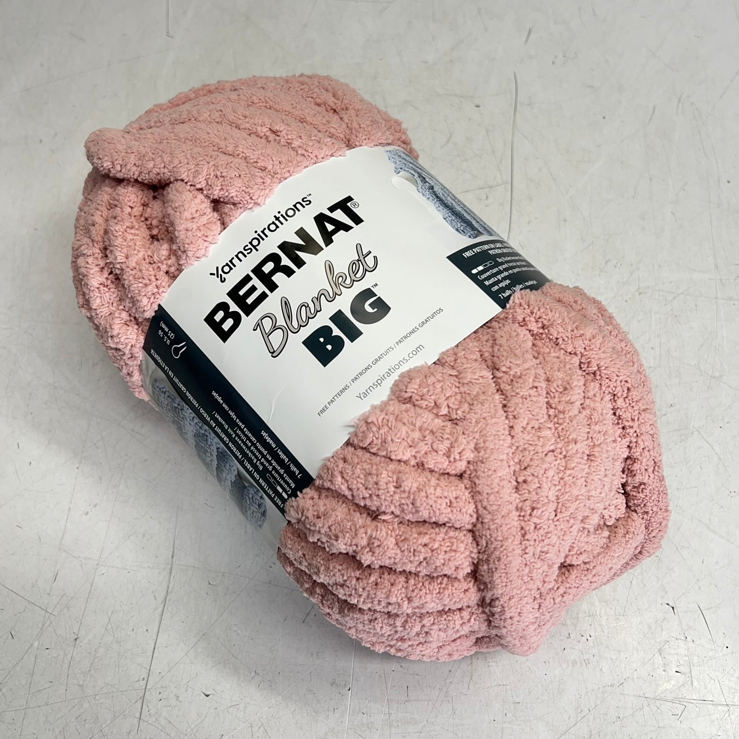 YARNSOIRATIONS Bernat Blanket Yarn Big  32 yds Jumbo Weight  Chalk Rose 161251