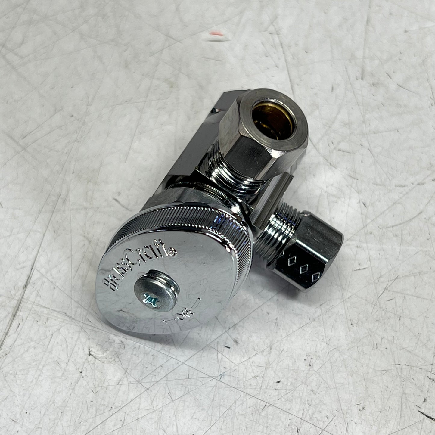 BRASS CRAFT Dual Angle Supply Stop Valve  1/2" FIP x 3/8" O.D. Compr R1701LRX-C1