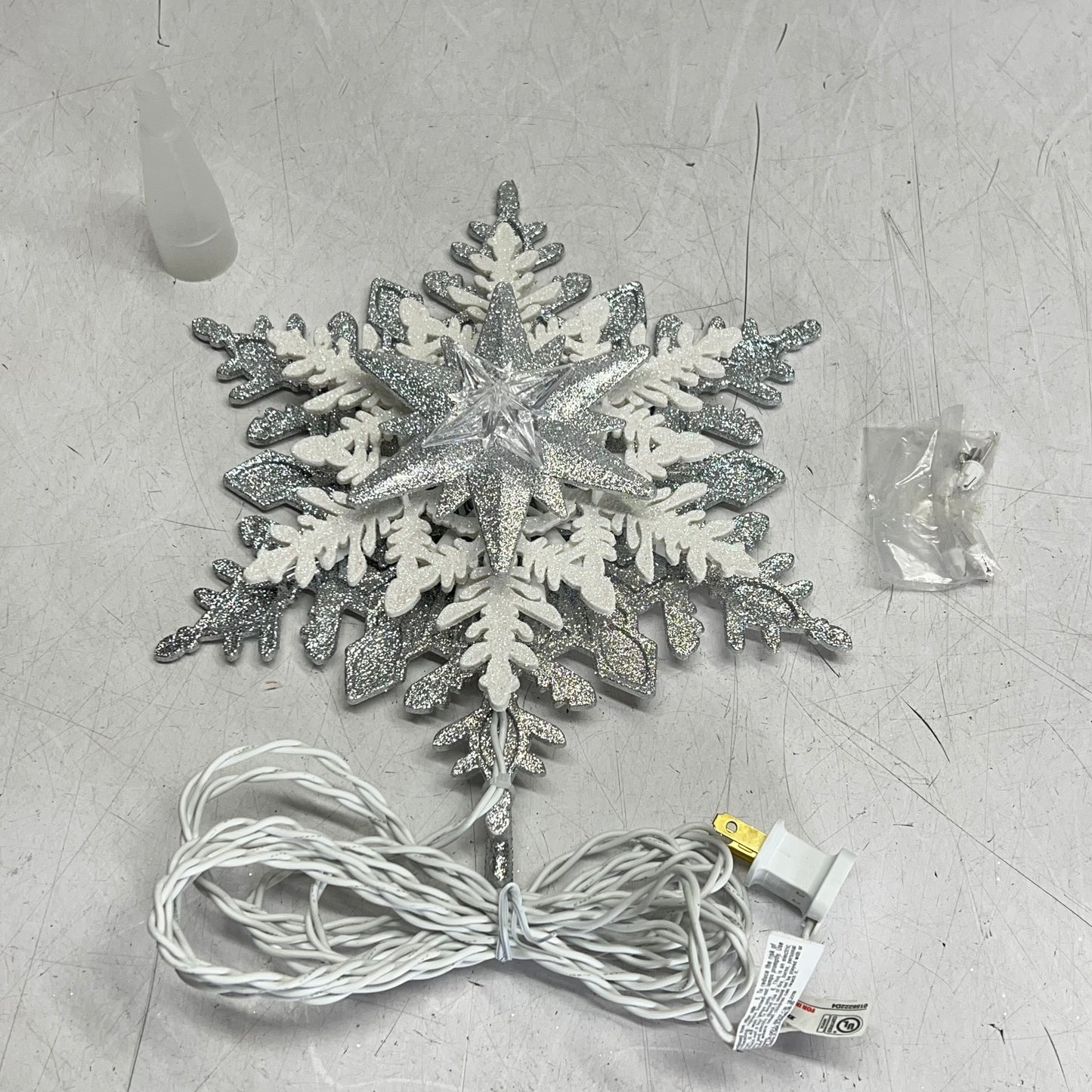 KURT S ADLER Glittered Snowflake Tree Topper Christmas Decor Silver/White UL2319