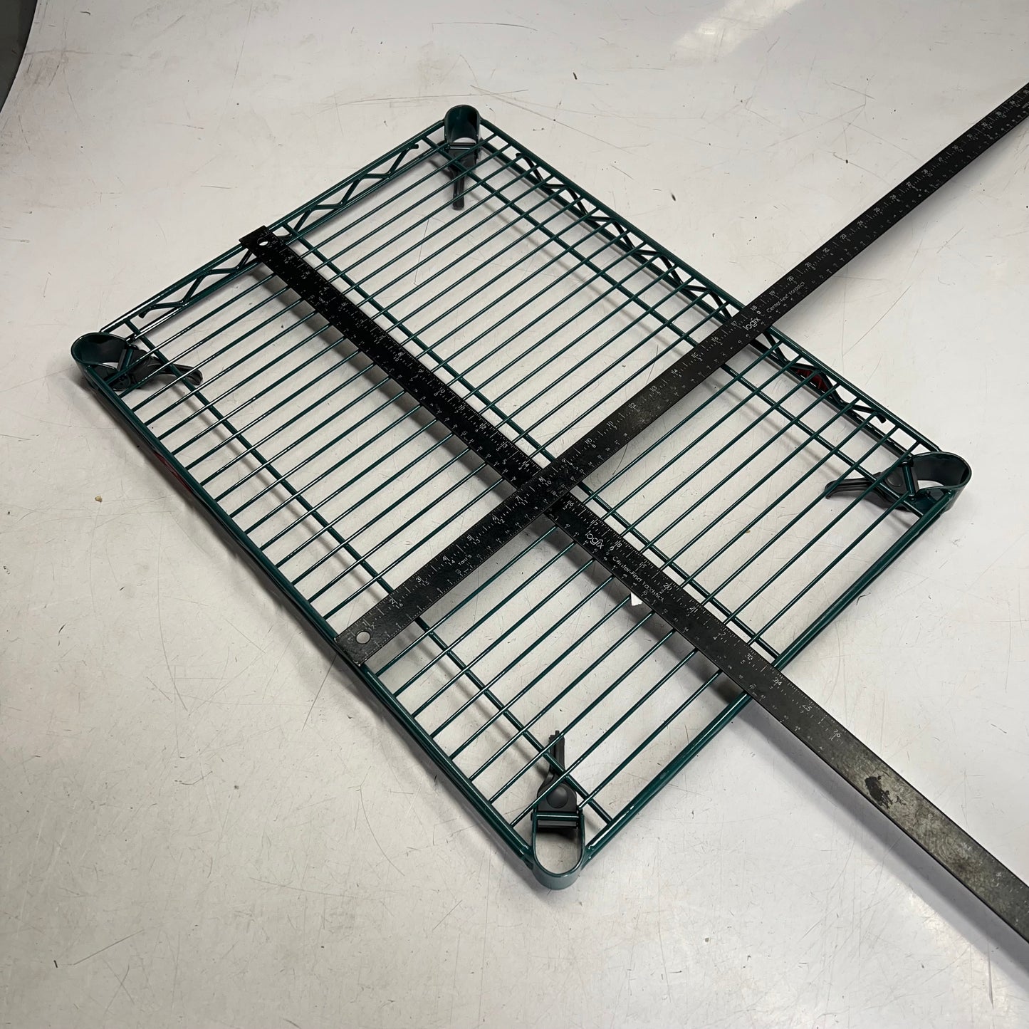 METRO (4 PACK) Super Adjustable Metroseal 3 Shelf 18x24 Green A1824NK3