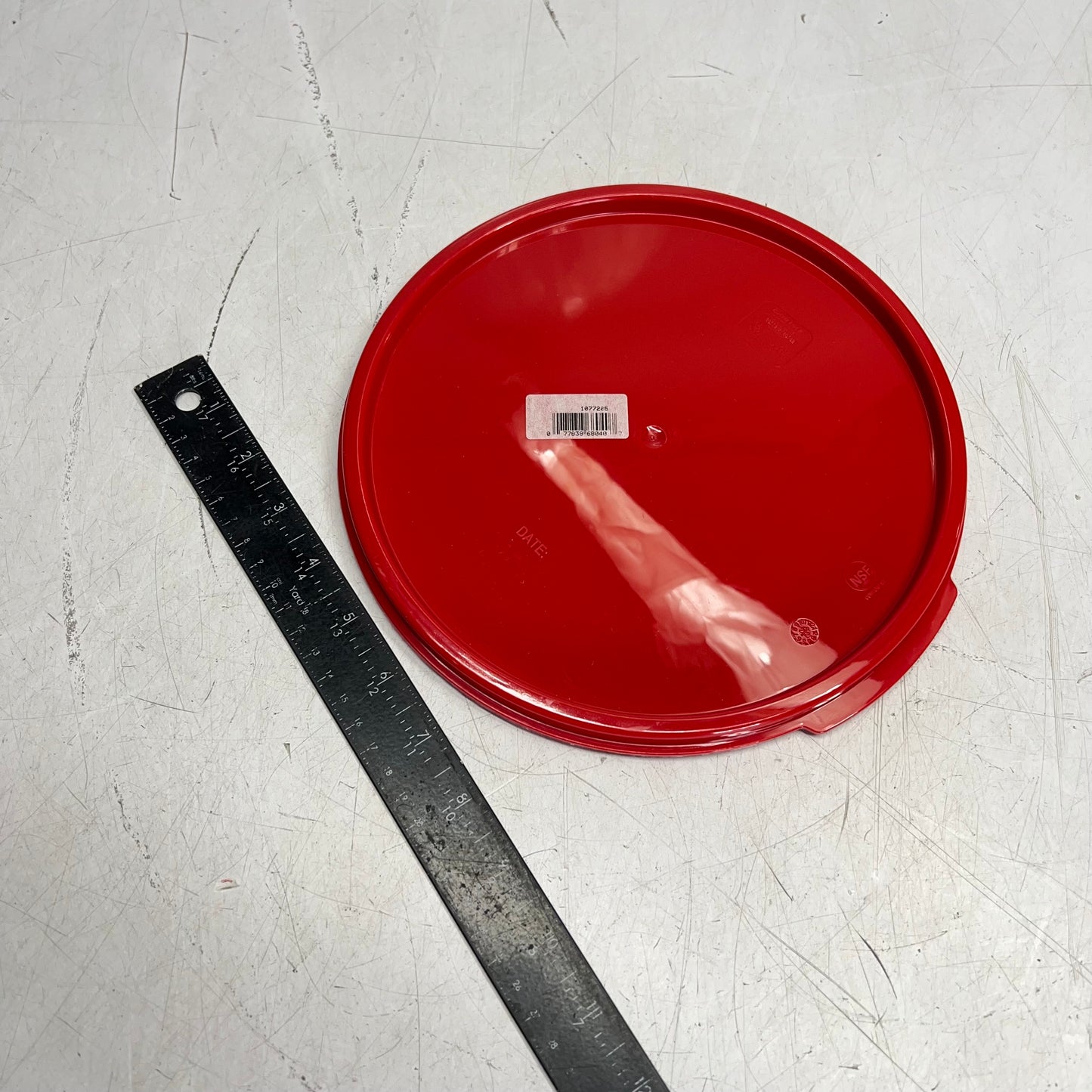 CARLISLE (12 PACK) Food Storage Container Lids  Fits 6-8qt Round  Red  1077205