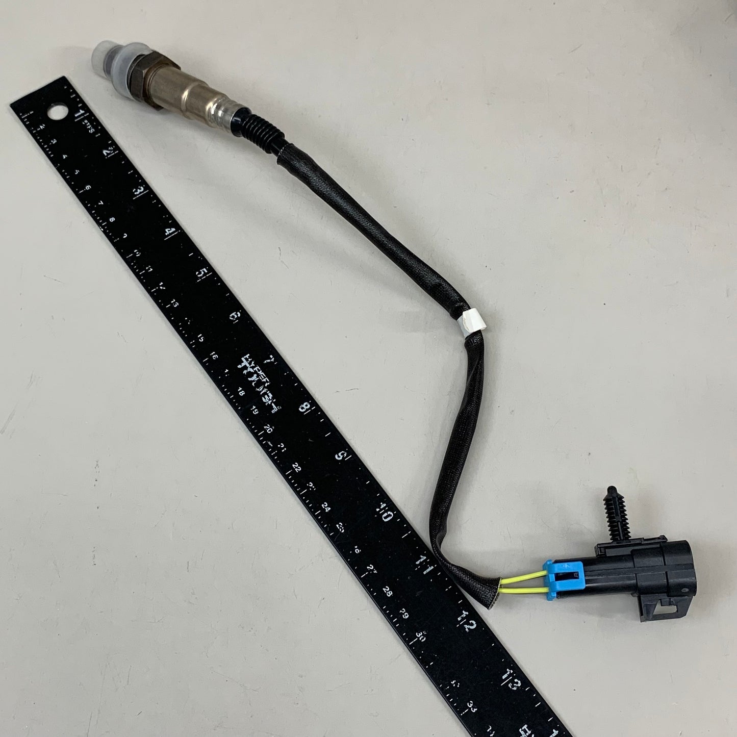 DENSO Oxygen Sensor for Cadillac CTS, Cadillac SRX, Pontiac Torrent, Suzuki XL-7 234-4819