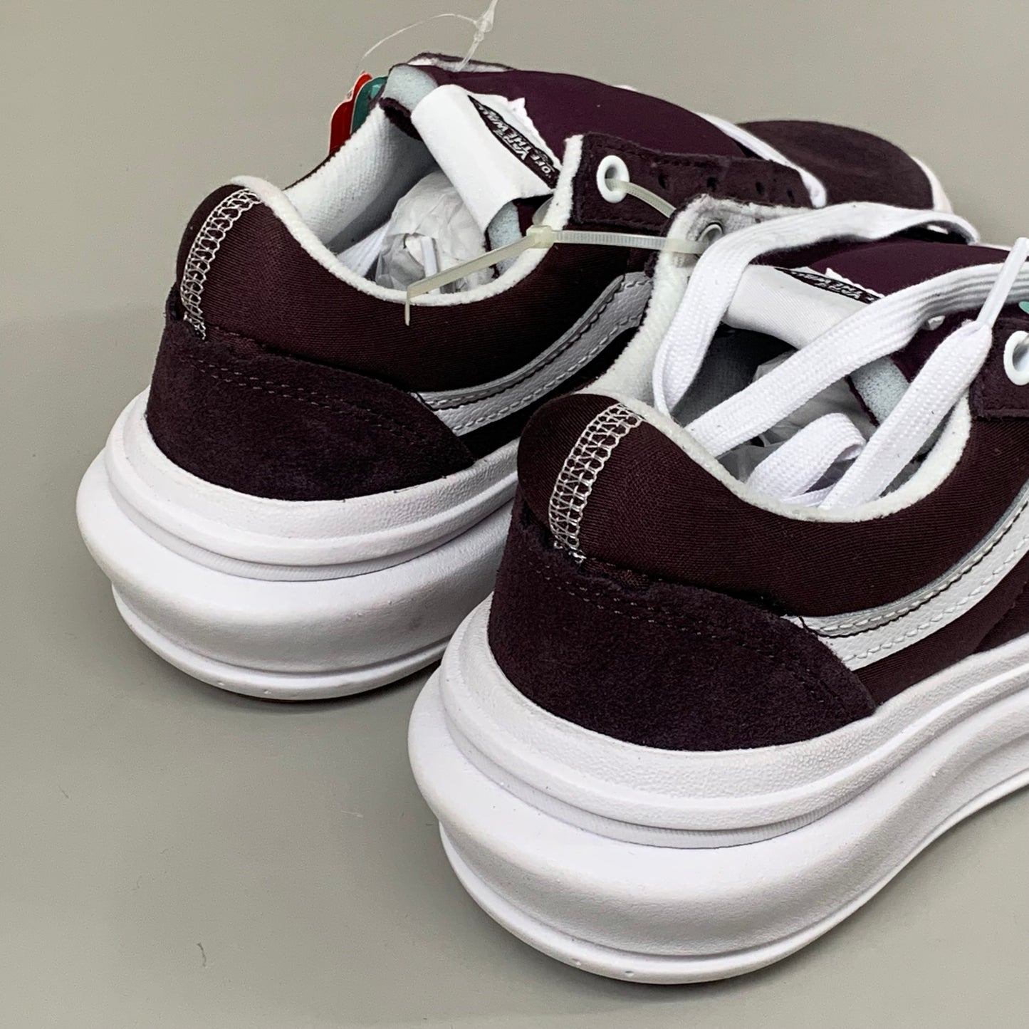 VANS Old Skool Overt Sneakers Extra Cushion Men's SZ 4 Women's SZ 5.5 Burgundy