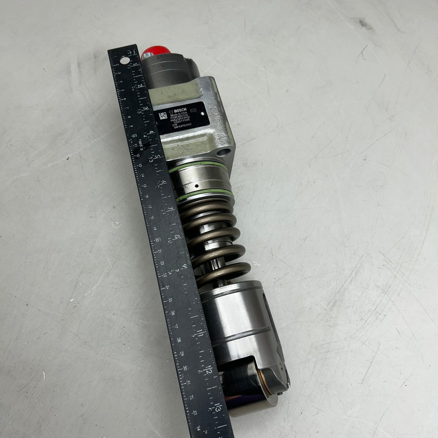 BOSCH Locomotive Fuel Injection Pump 15" Grey 332X116R (Distressed Packaging)