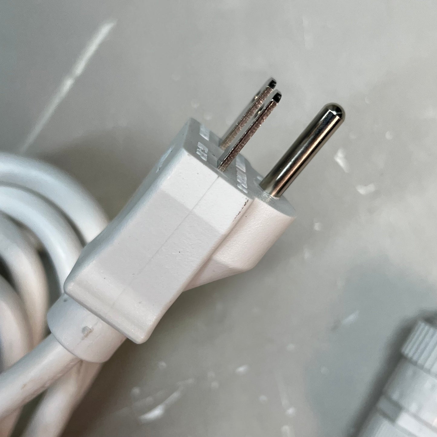 ZA@ NINGBO XUANHAU (2 PACK) Power Cords SJTW 3/C 16 AWG 105 Degree FT3 300V 10ft White 10200000025 F