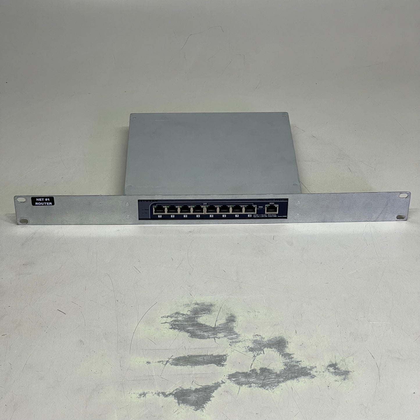 NETGEAR ProSAFE 8 Port Gigabit VPN Firewall FV318G (Used, Working)