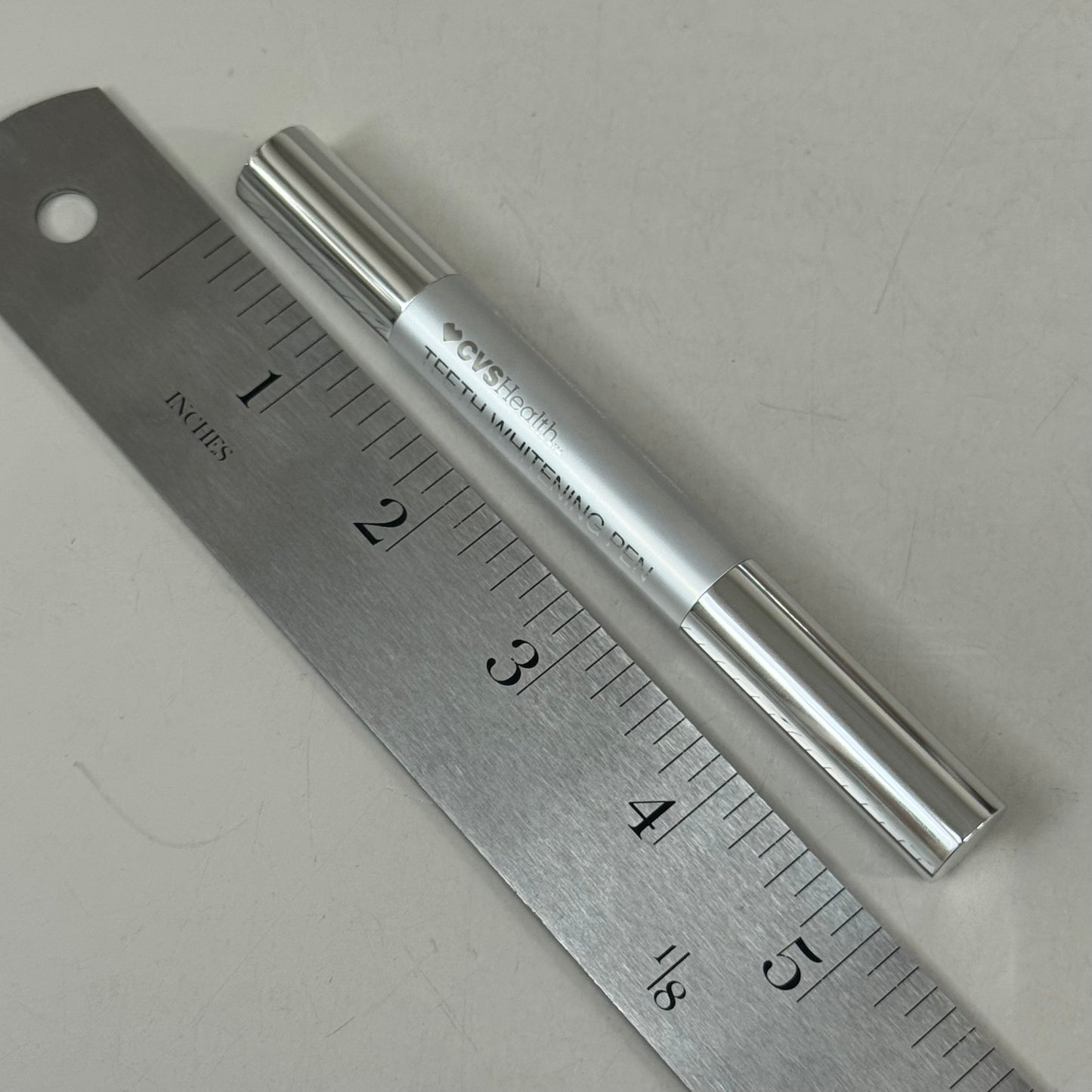 ZA@ CVS HEALTH Teeth Whitening Pen 24 per box White BB 07/25 C