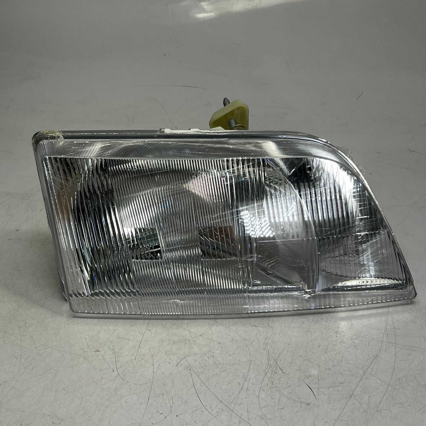 FLEETRITE Head Lamp 14.5"L x 7"H Clear FLTHLBBR