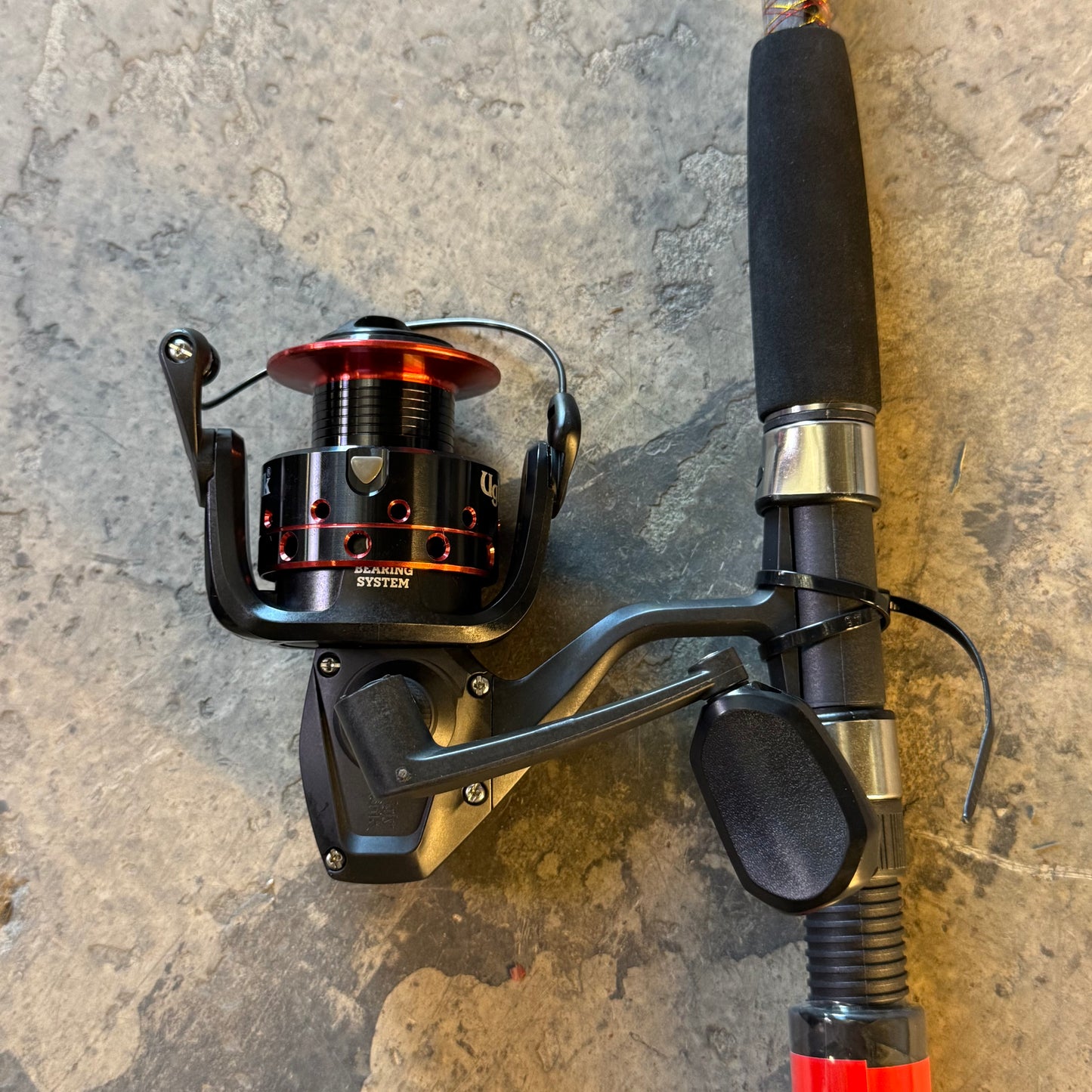 UGLY STIK GX2 Spinning Rod 6'6" Medium Heavy Action 8-20 lb. Line 1611399