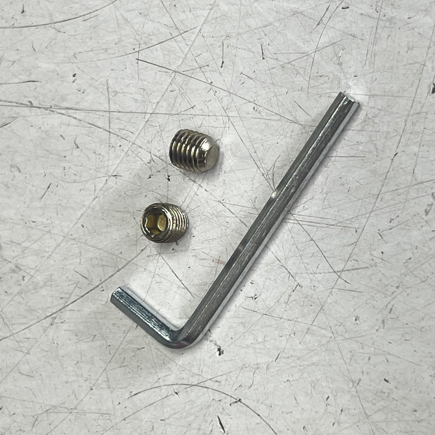 REGENCY Stainless Steel Legs for Sinks 18 1/2" L x 1 5/8" Dia Silver 600LEGSS14