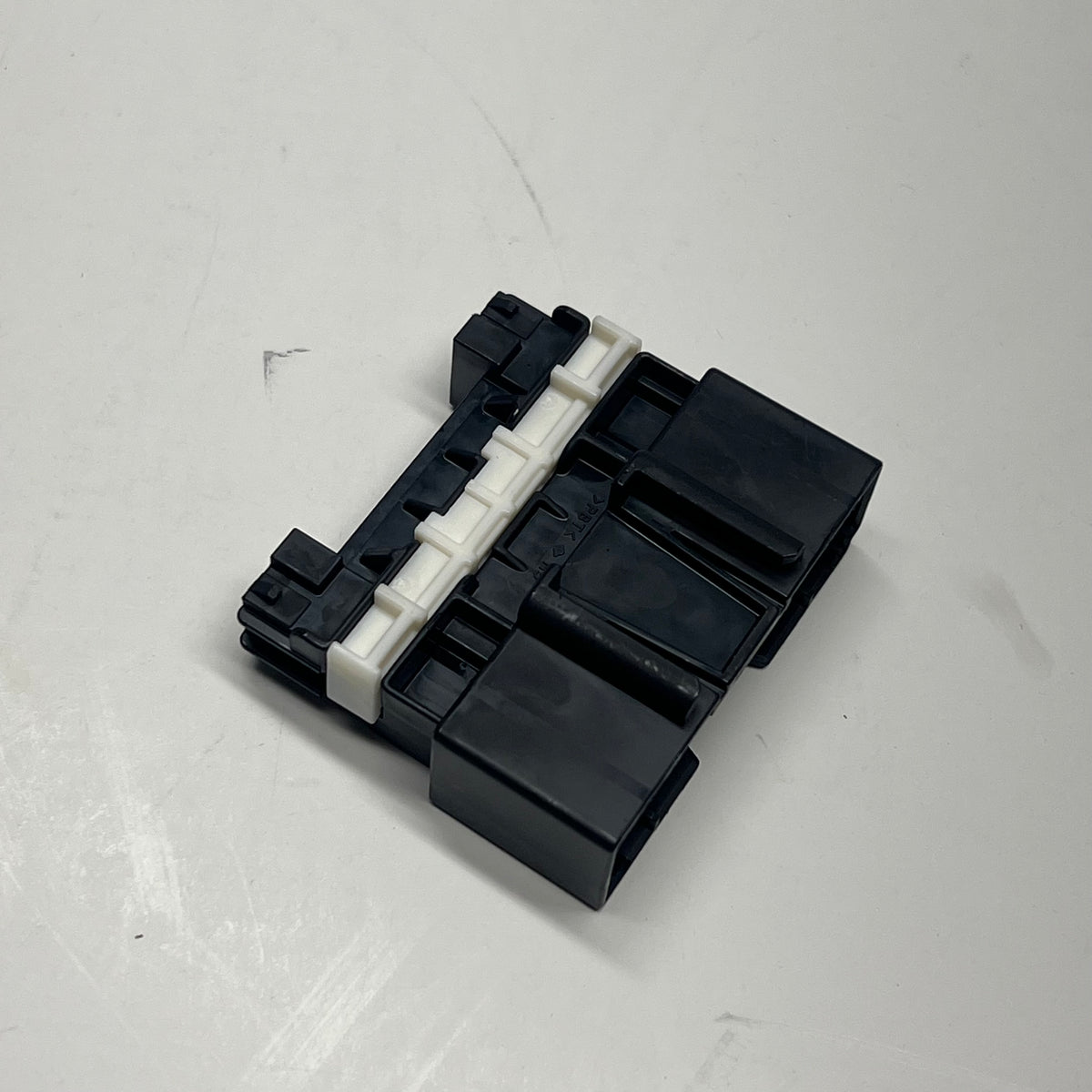 ZA@ SUMITOMO WIRING SYSTEMS  (50 PACK) Vehicle Wiring System Electrical Connector  Black  6098-7966