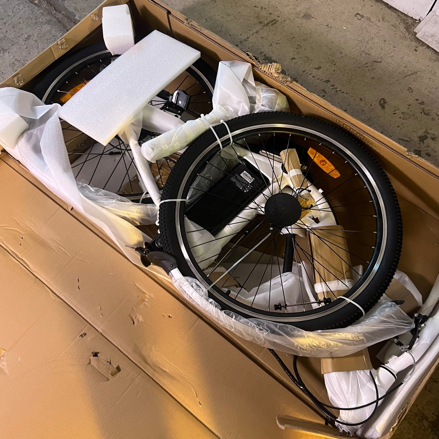 ZA@ ECOTRIC 36V Step-Thru Electric Bike, White NS-PEA26LED-W-E09 A