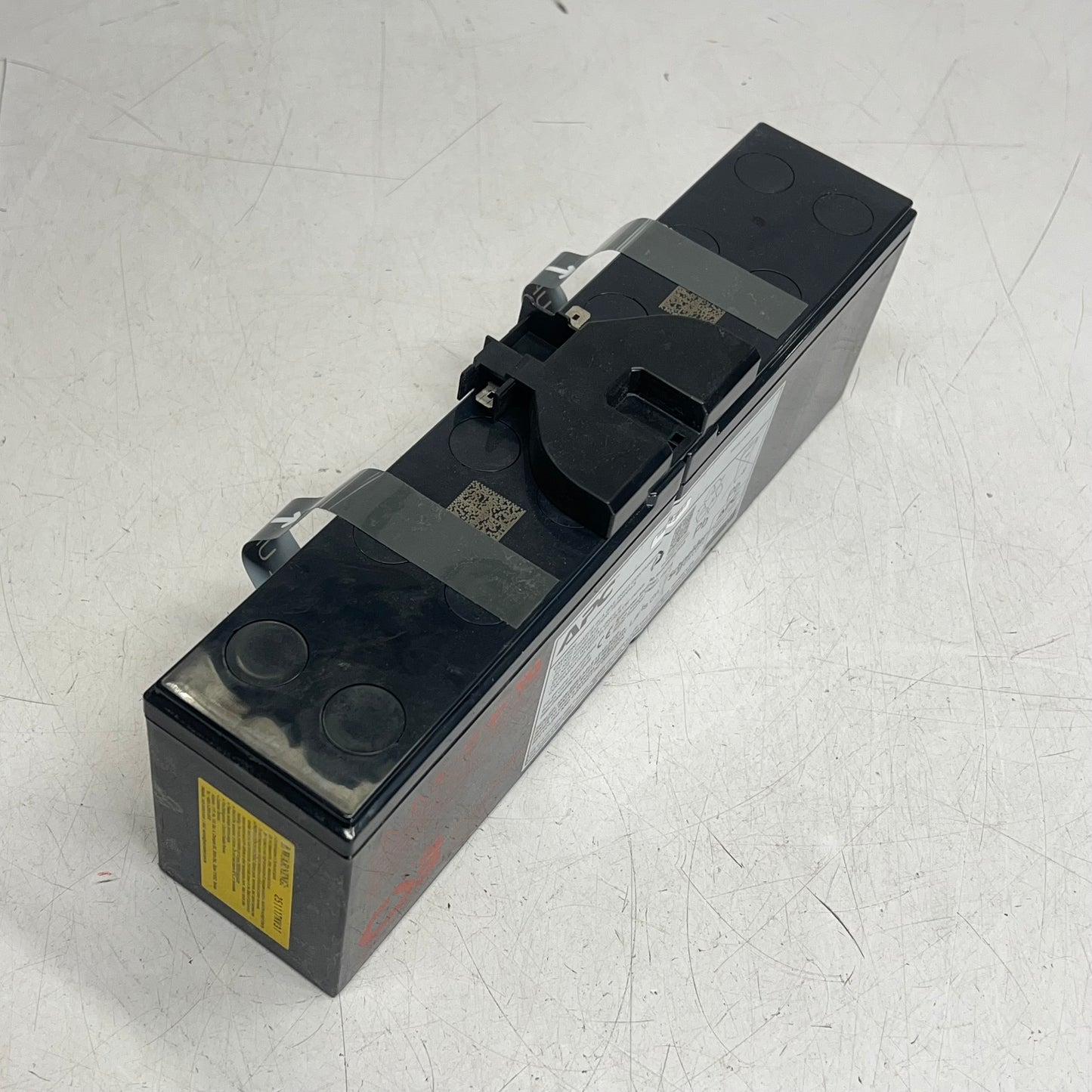 APC Replacement Leak Proof Lead-acid Battery Cartridge #163 12V 7.2Ah APCRBC163