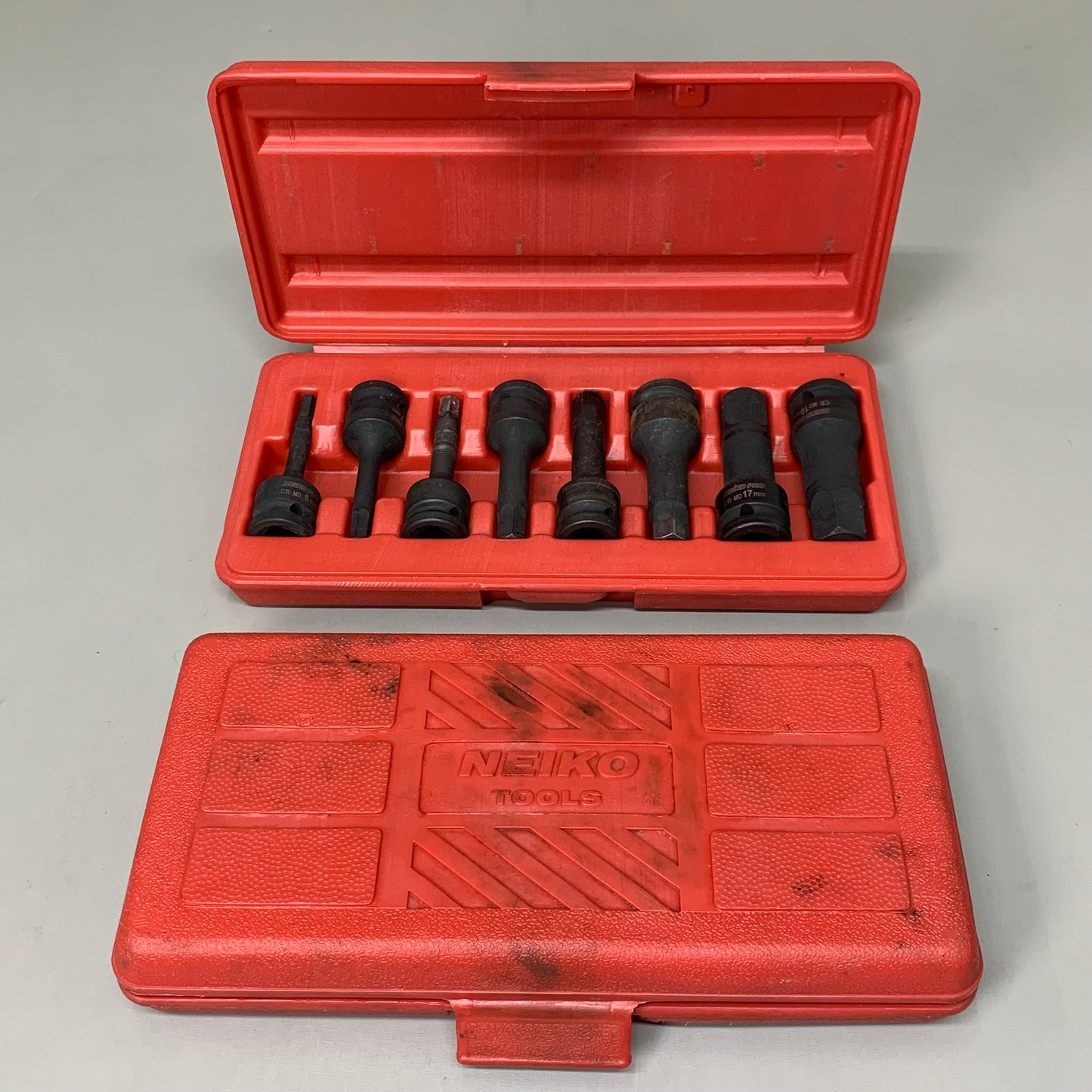 NEIKO 15 Piece SAE/Standard 1/2" Dr. Hex Impact Bit Set 1/4"-3/4" & 6MM-19MM (Pre-Owned)