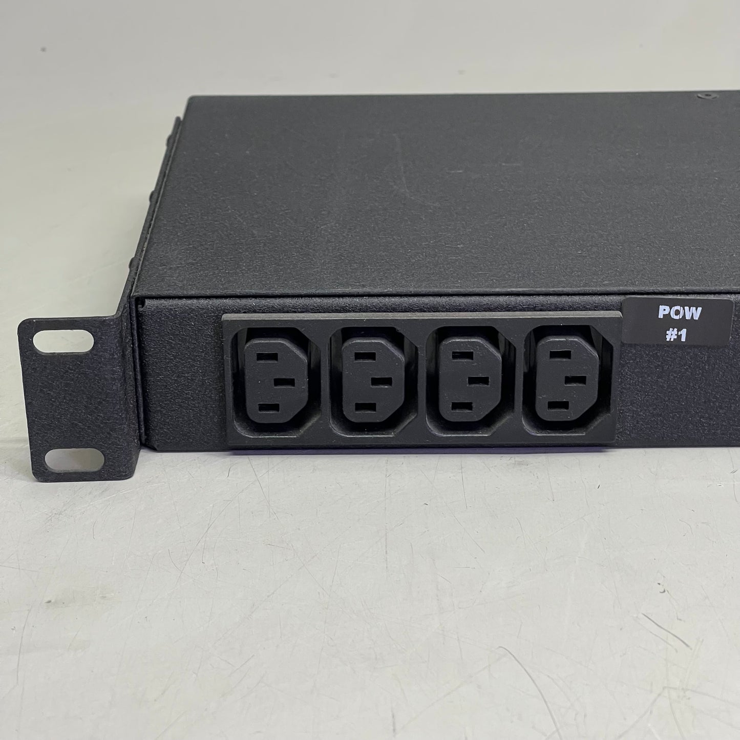 VERTIV Geist Power Distribution Unit BRE160-002/16 (Used, Working)