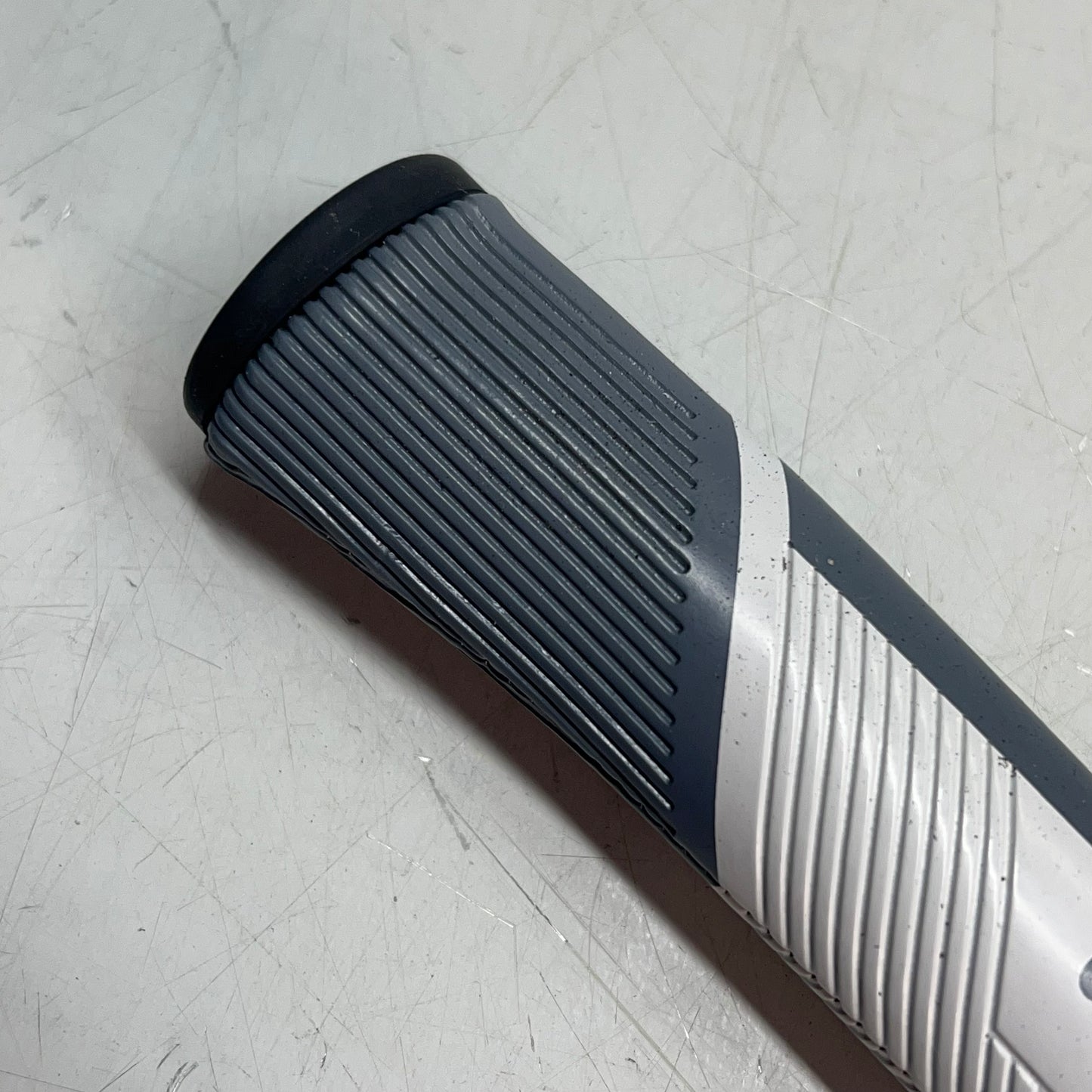 WILSON Harmonized X1 Putter RIGHT Standard Grip 34" Chrome/Grey WG1R03690134