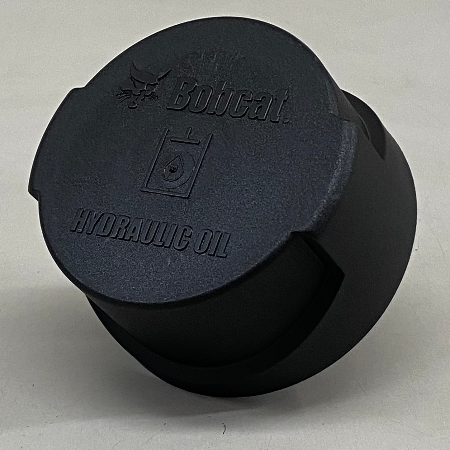 BOBCAT Hydraulic Oil Tank Cap Replacement Part For Bobcat 321  Black 2087493