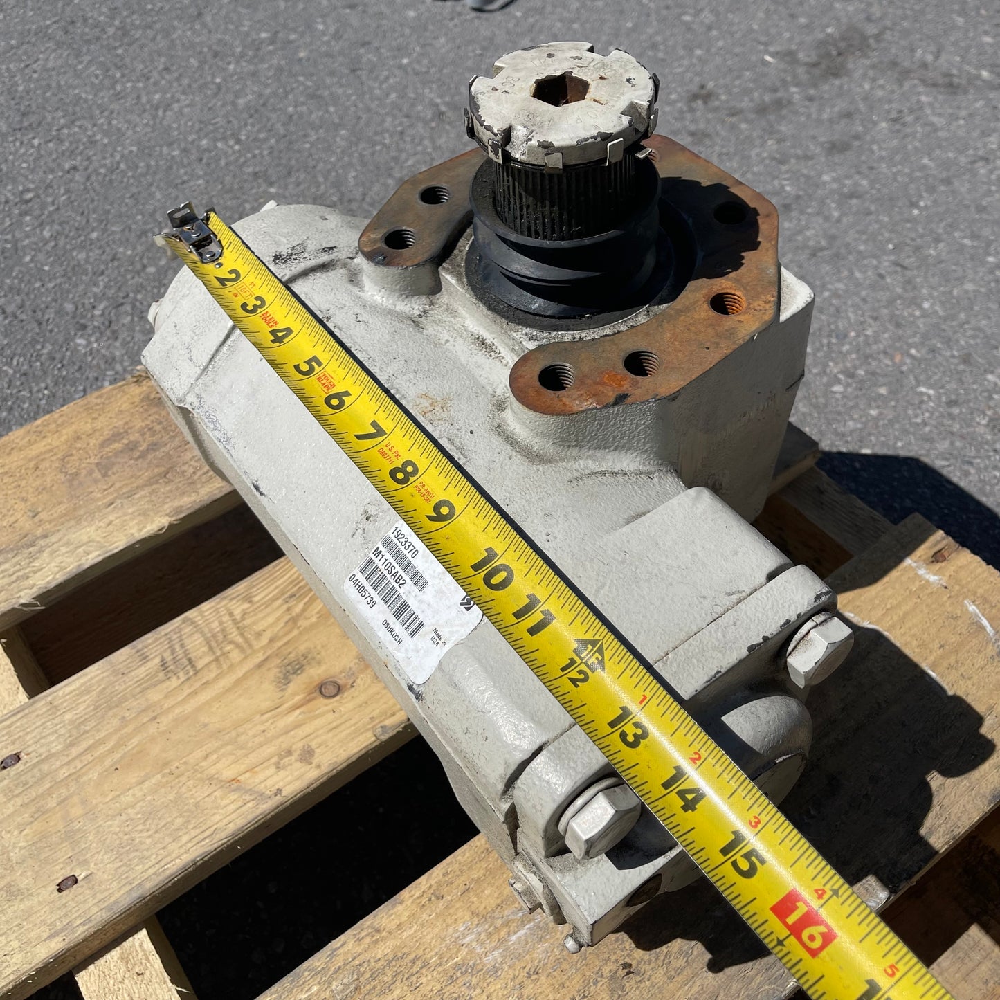 Z@ OSHKOSH Sheppard Hydraulic Steering Gear Box M110SAB2 (Used)